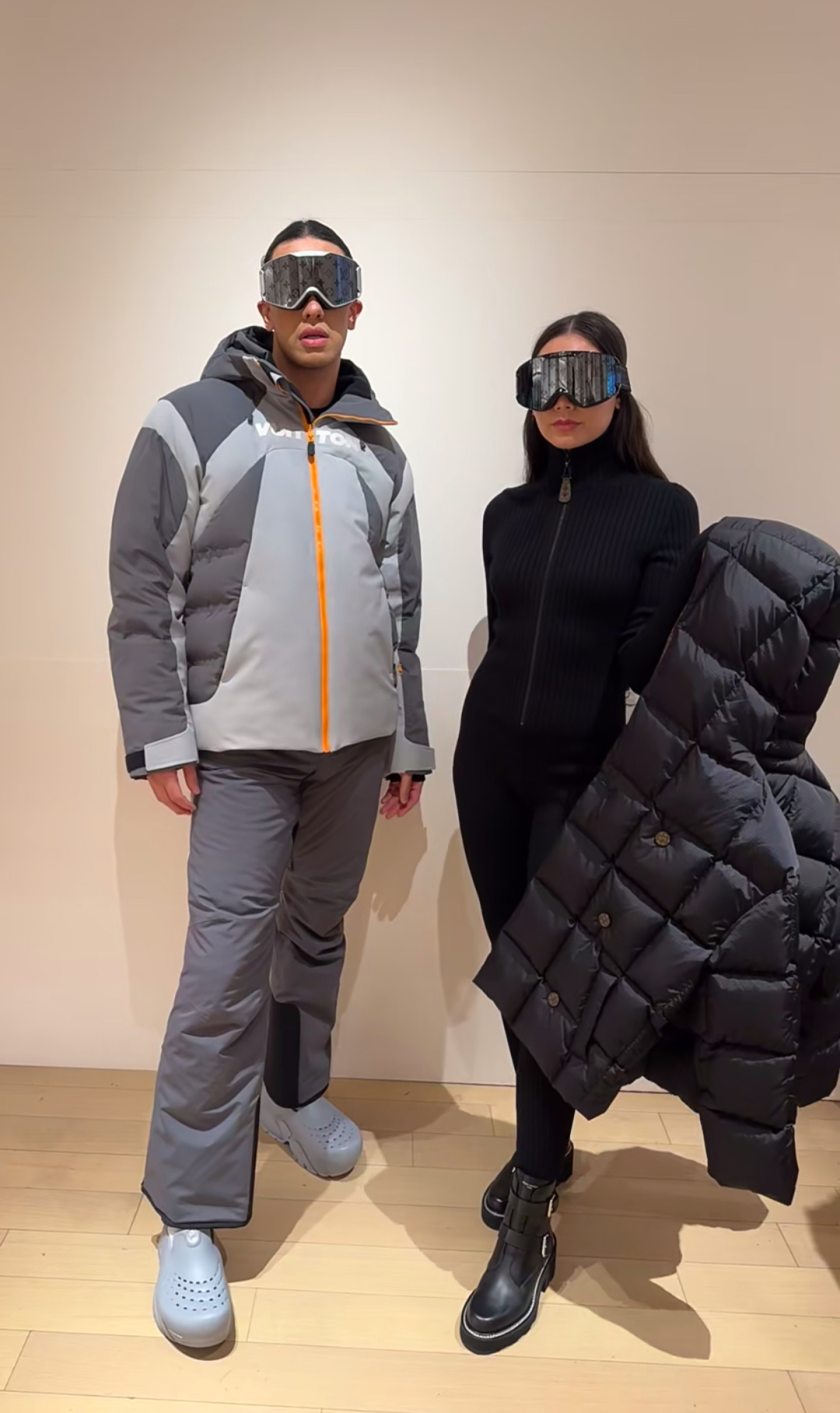 Louis Vuitton Down Jacket Gray Hooded S-l