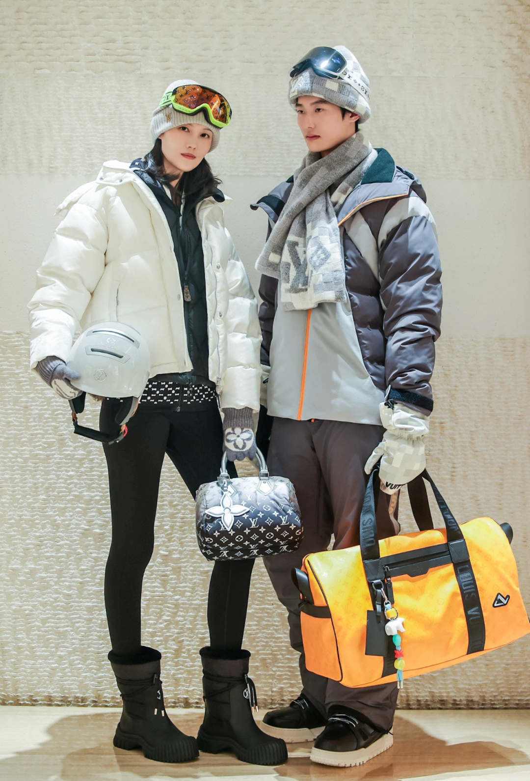 Louis Vuitton Down Jacket Gray Hooded S-l