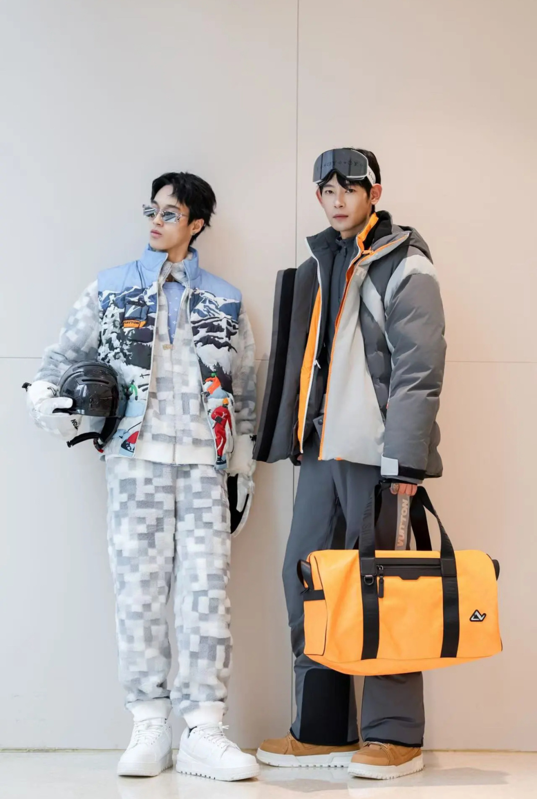 Louis Vuitton Down Jacket Gray Hooded S-l