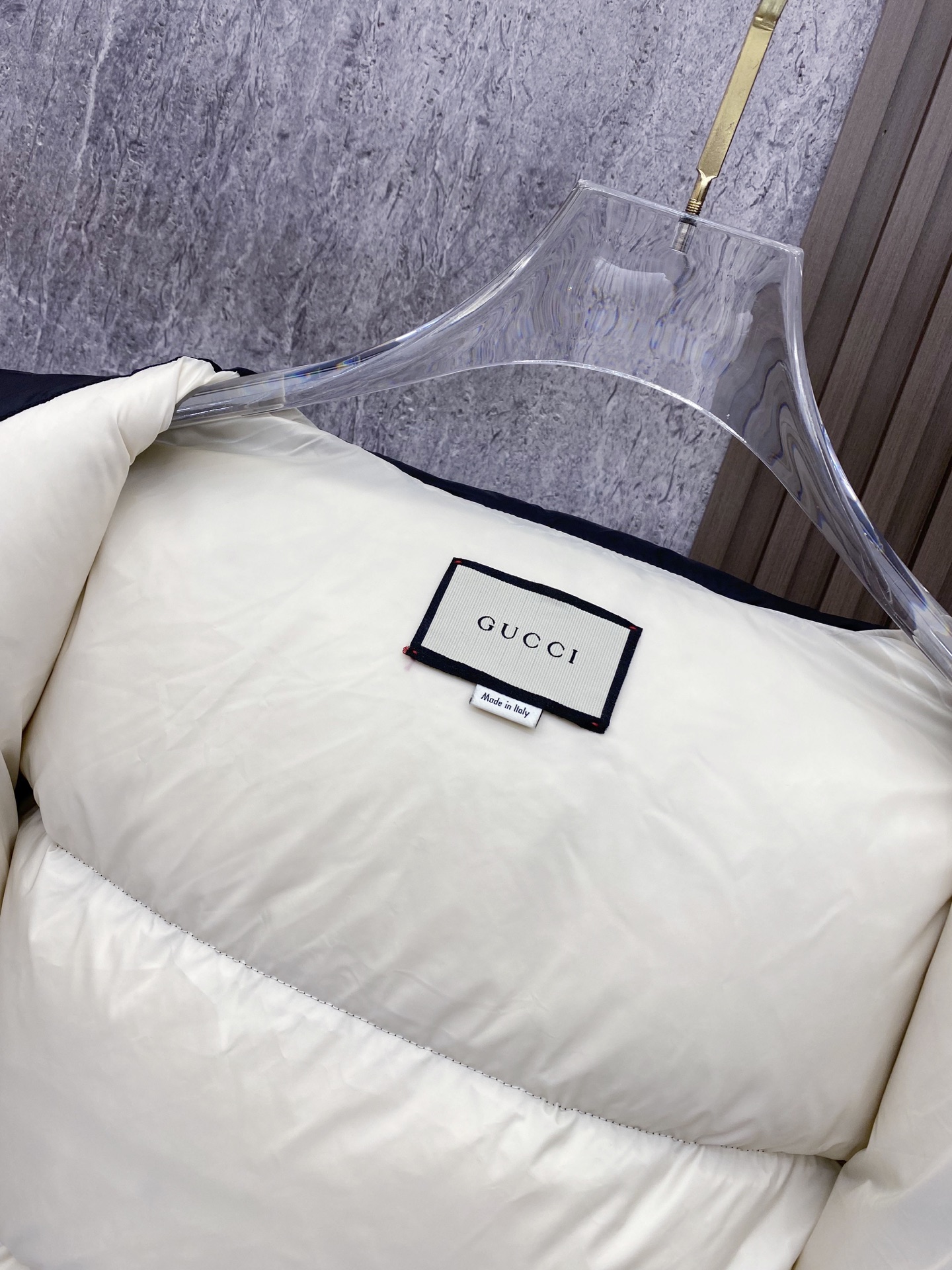 Gucci Basic Clothing White Duck Down 56