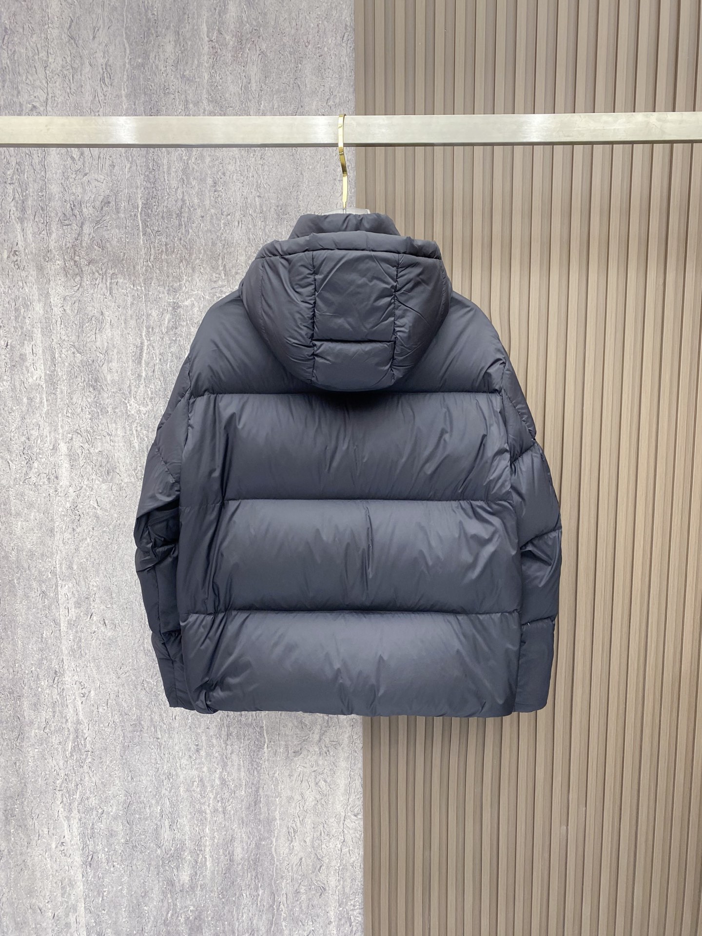 Gucci Basic Clothing White Duck Down 56