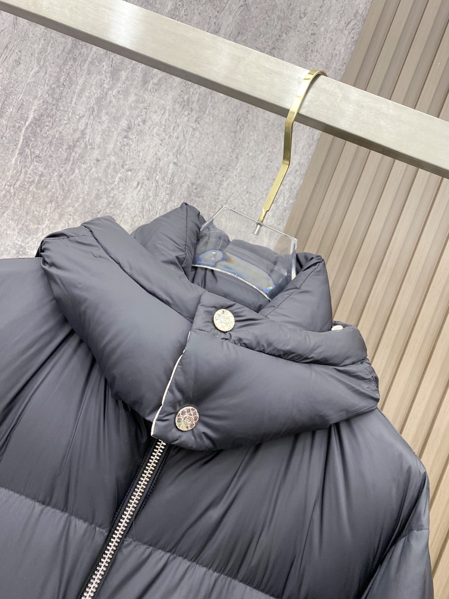 Gucci Basic Clothing White Duck Down 56