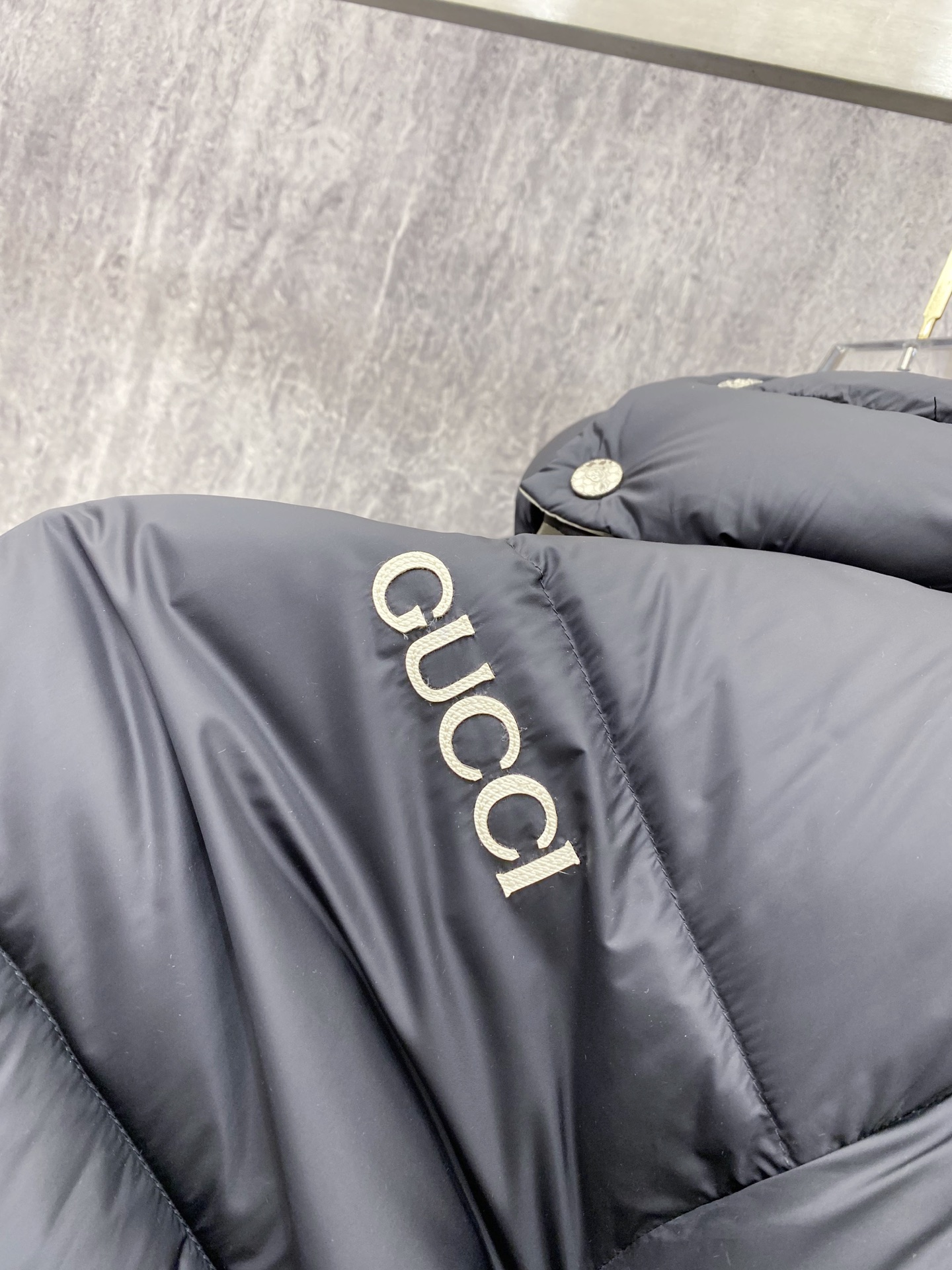 Gucci Basic Clothing White Duck Down 56