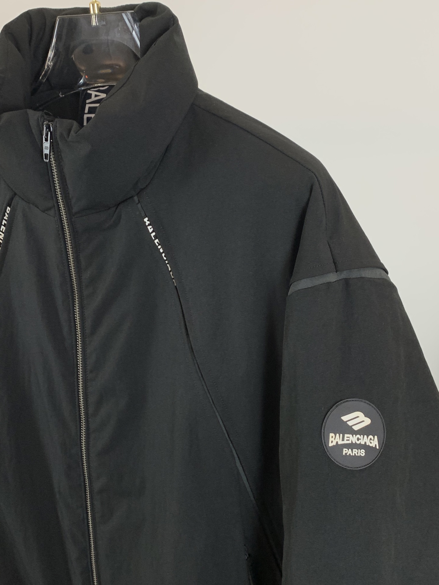 Balenciaga Down Jacket Black M-l-xl