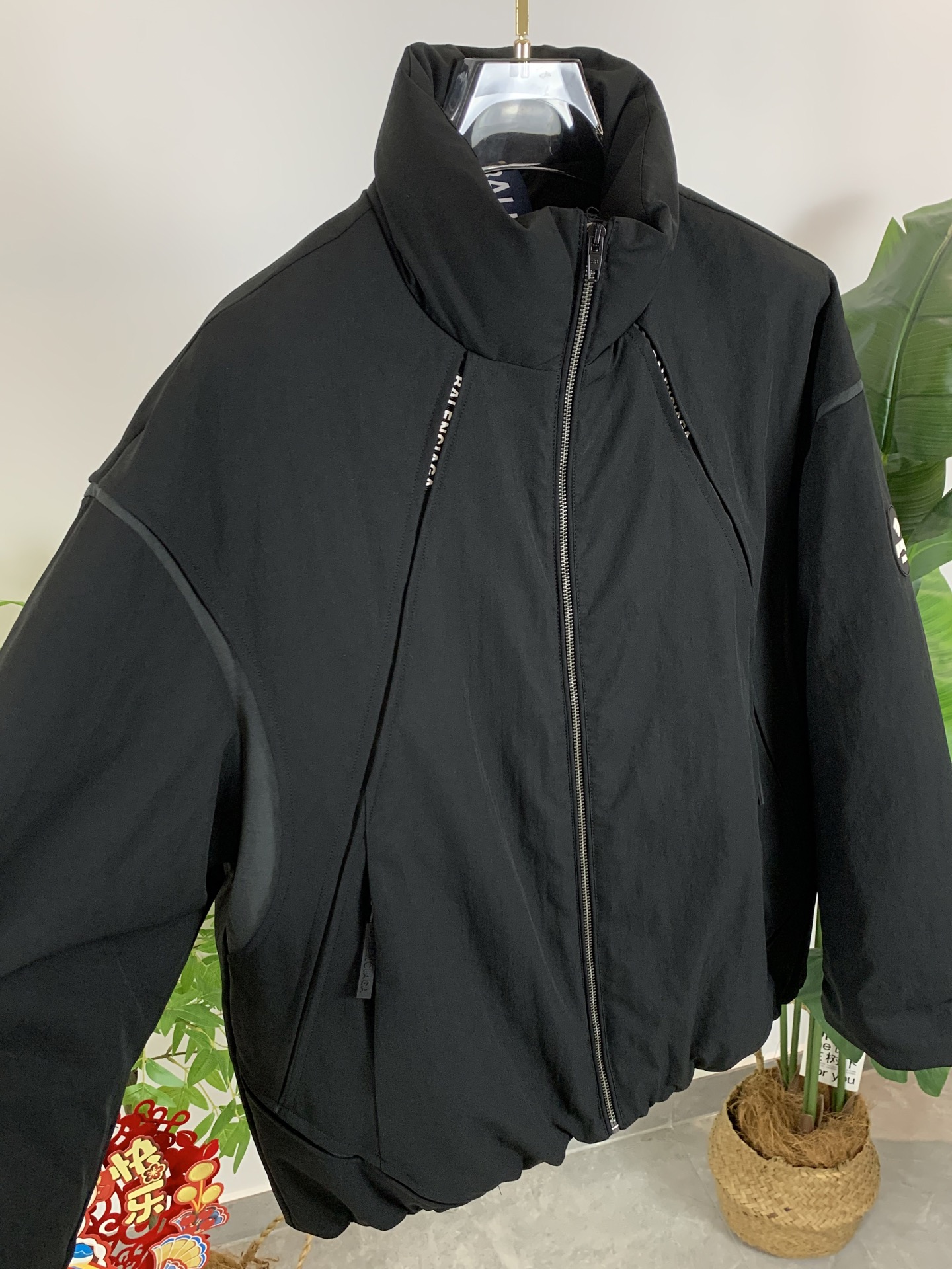 Balenciaga Down Jacket Black M-l-xl