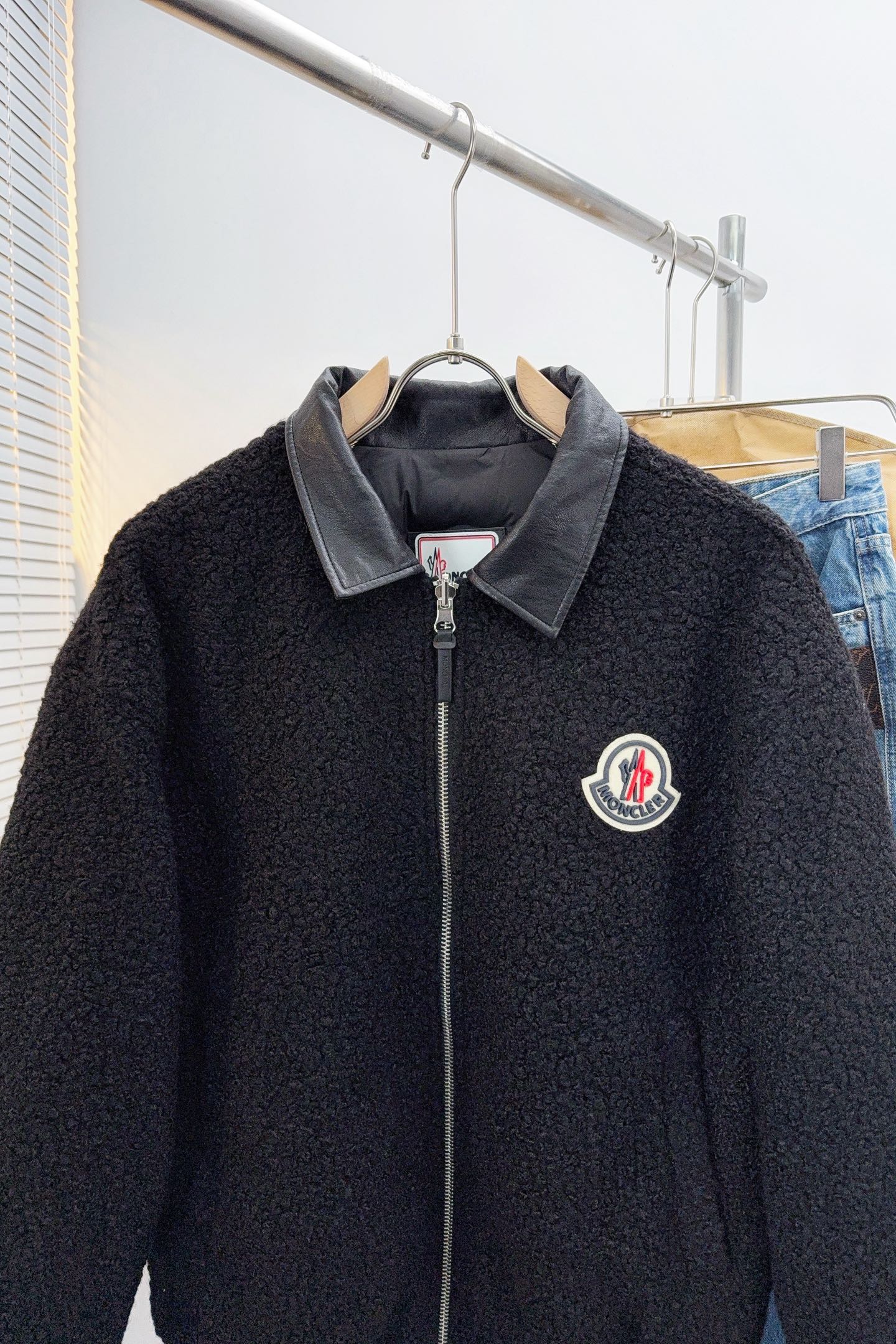 Moncler Down Jacket S-m-l-xl