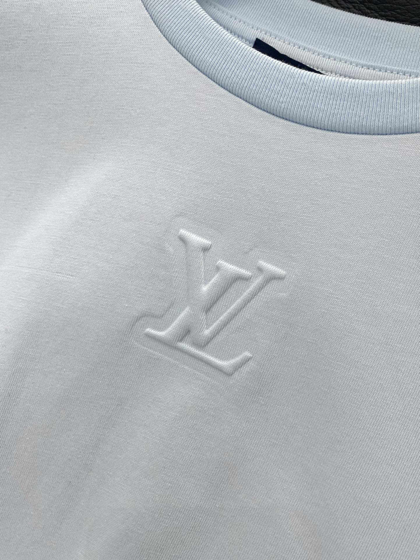 Louis Vuitton Basic Clothing S-l-xl