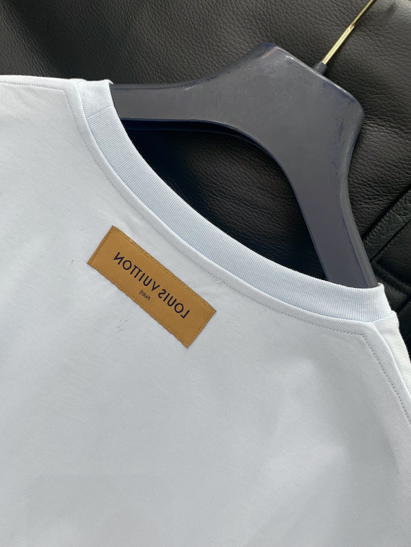 Louis Vuitton Basic Clothing S-l-xl