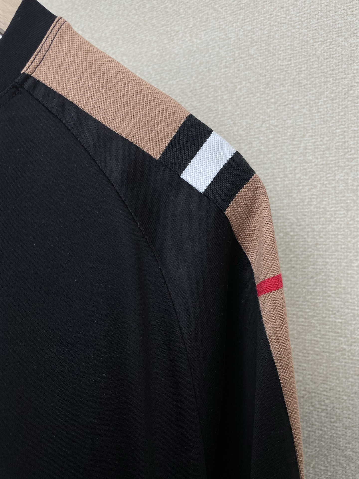 Burberry Male Basic Clothing