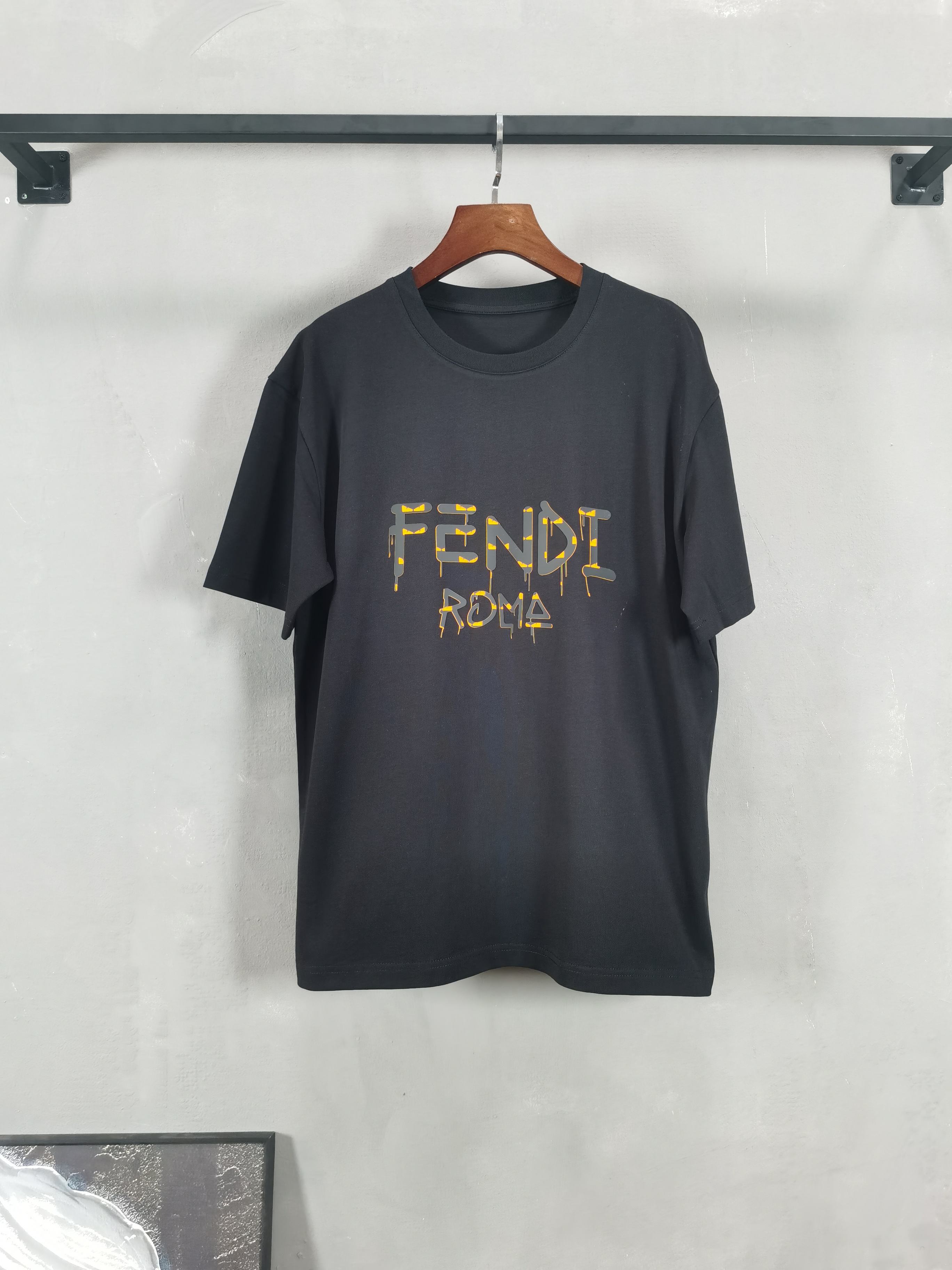 Fendi Basic Clothing Black M-xl