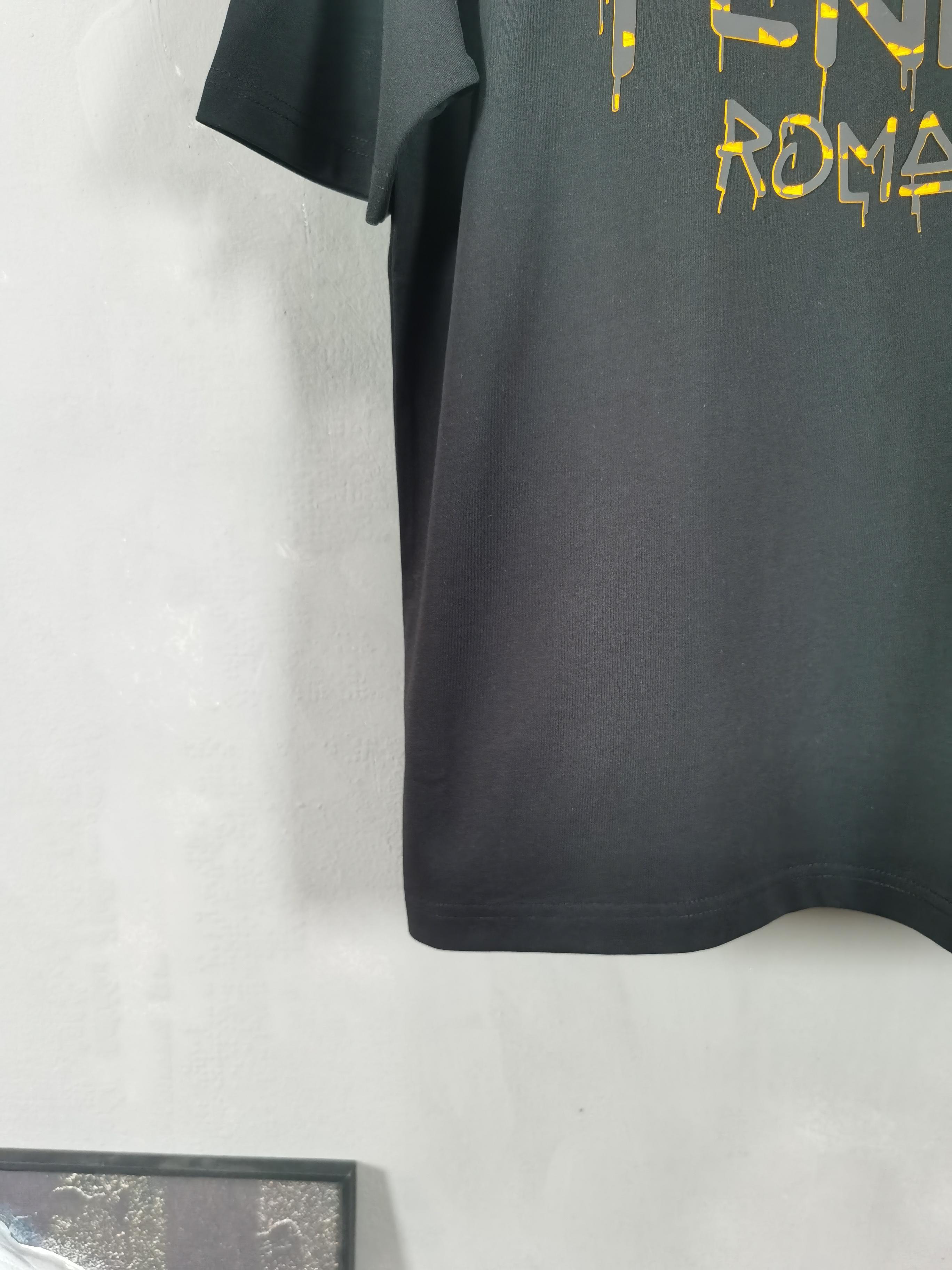 Fendi Basic Clothing Black M-xl