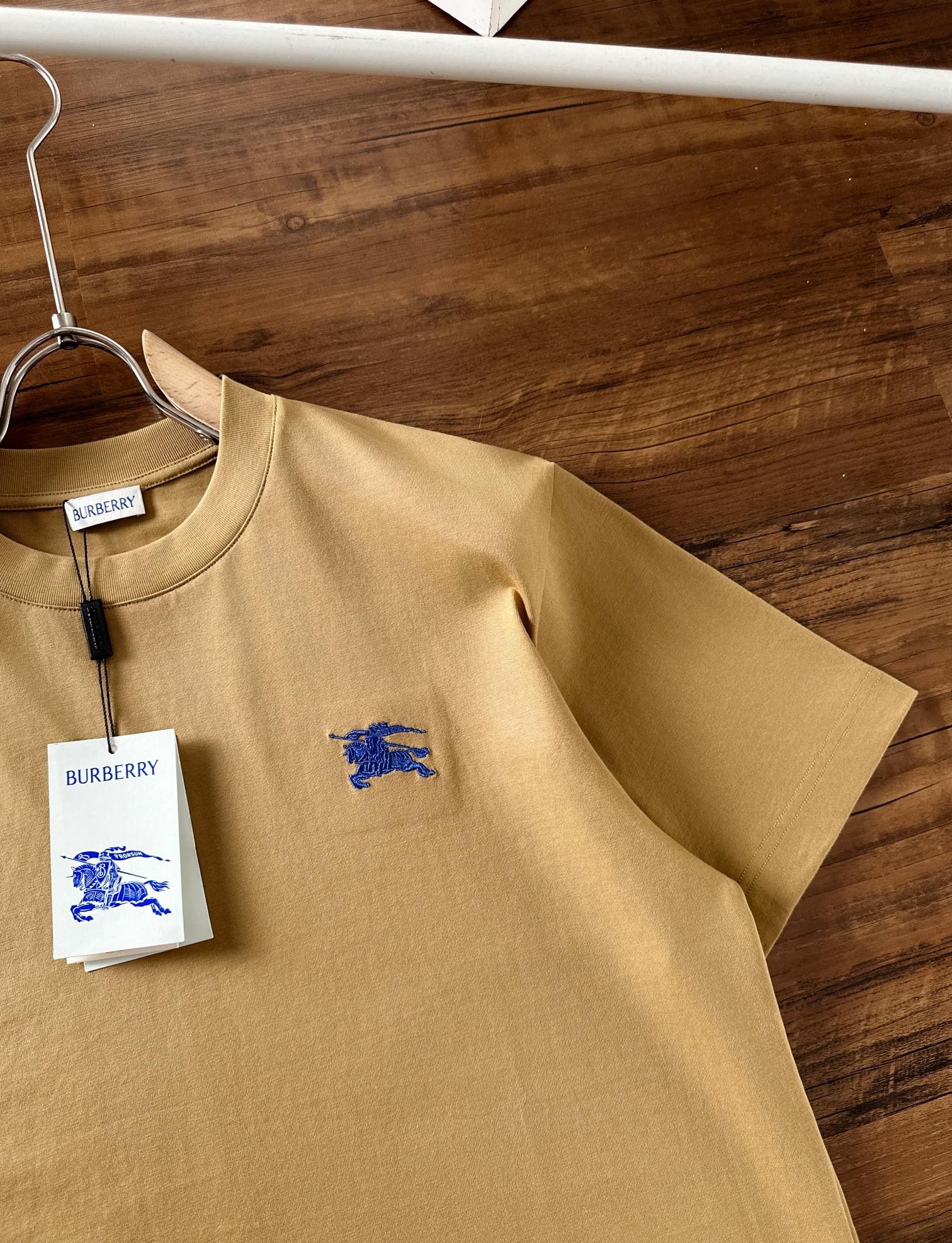 Burberry Basic Clothing S-xl