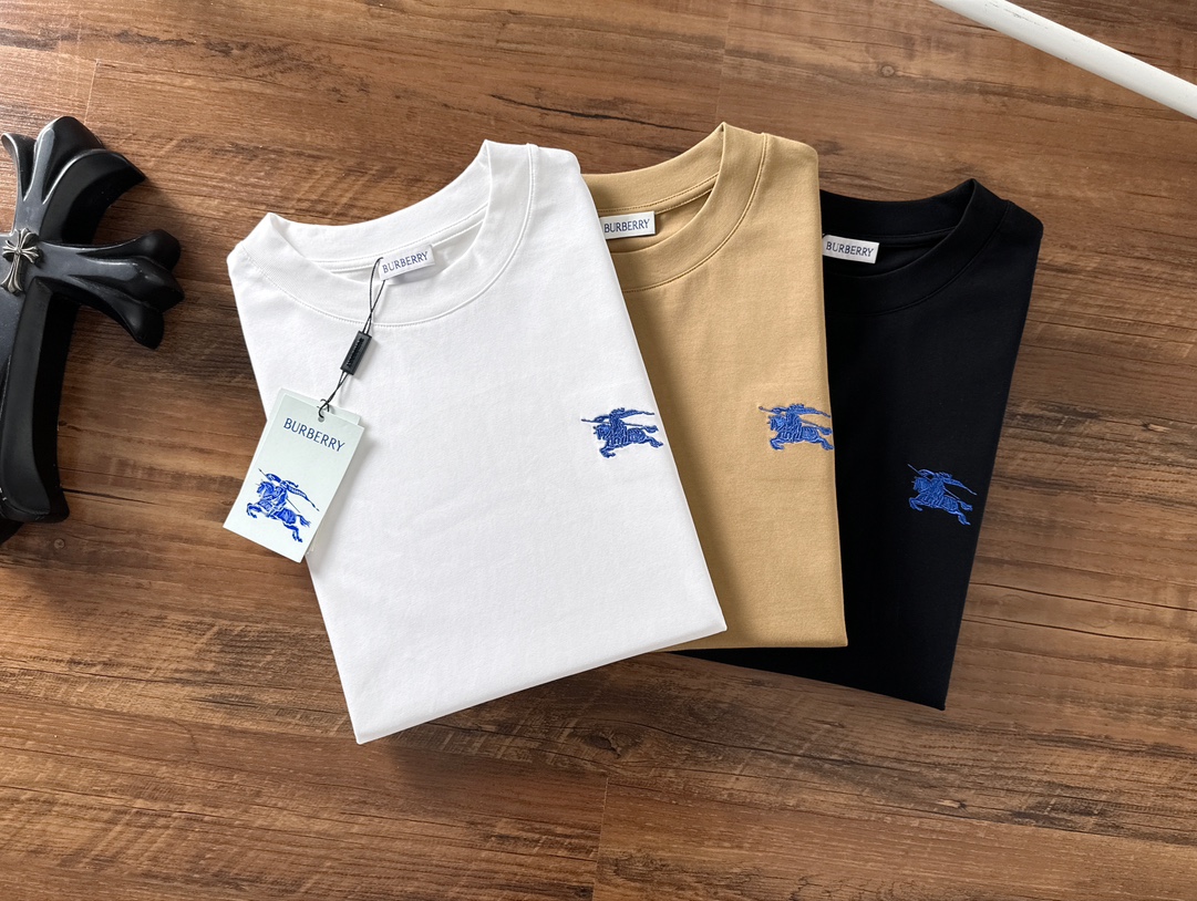 Burberry Basic Clothing S-xl