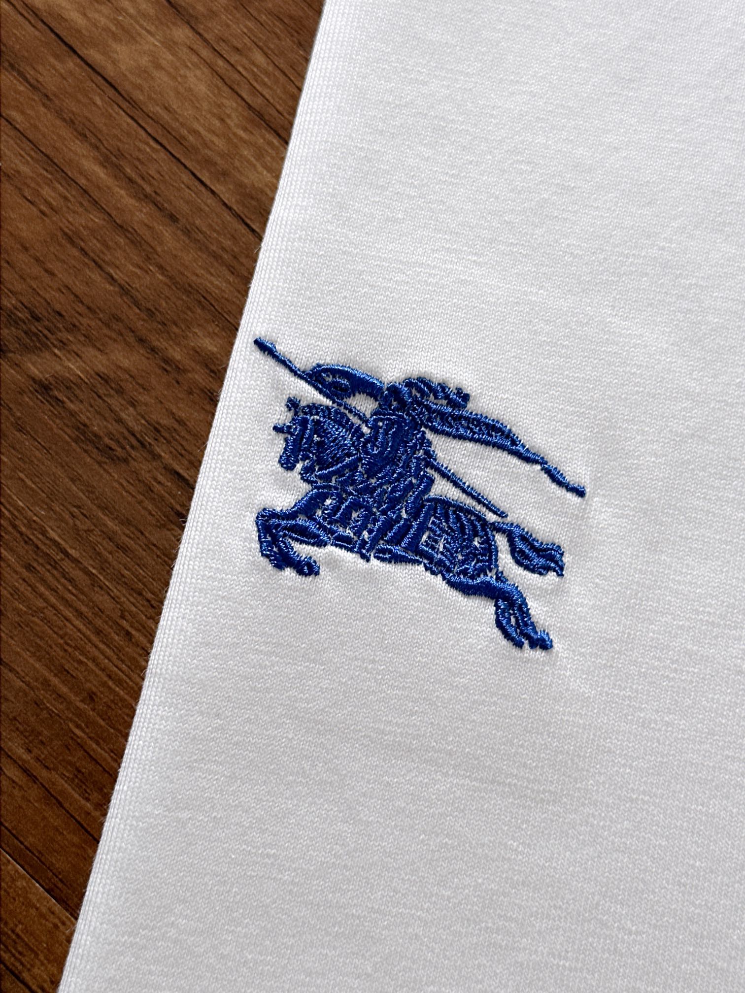 Burberry Basic Clothing S-xl