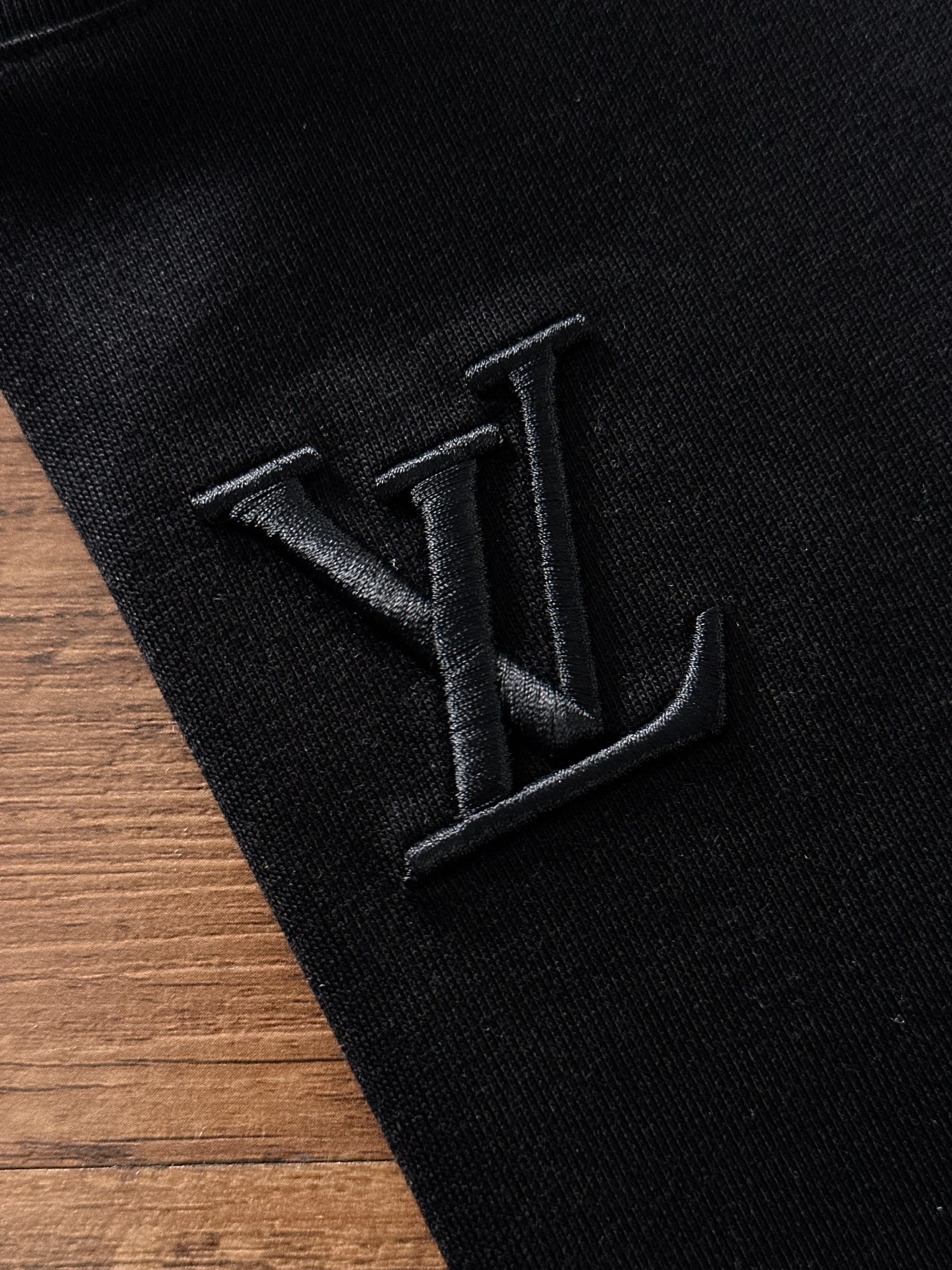 Louis Vuitton Basic Clothing S-l-xl