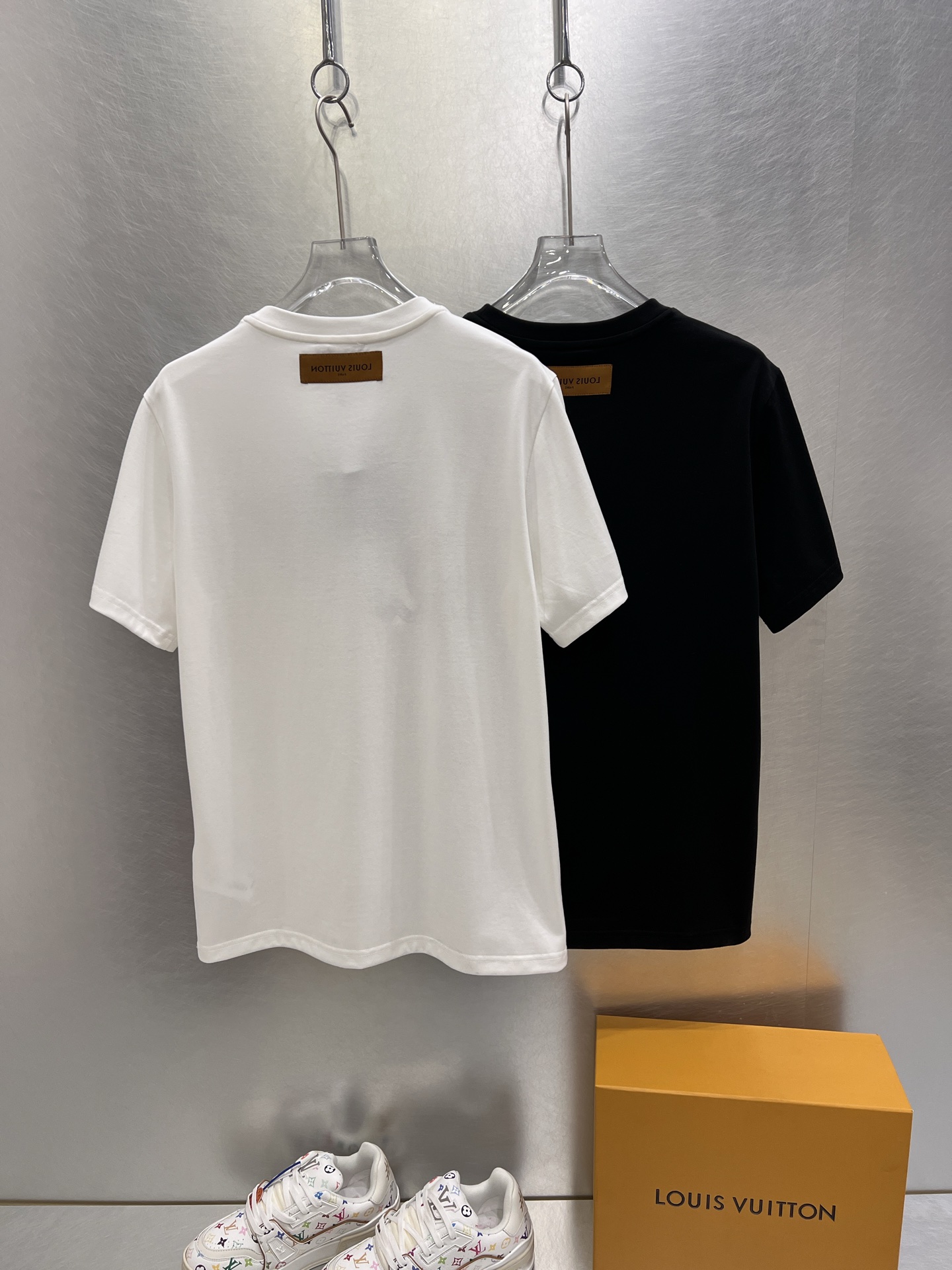Louis Vuitton Basic Clothing Black S-l-xl