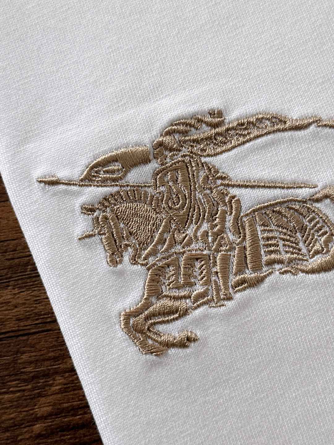 Burberry Basic Clothing S-xl