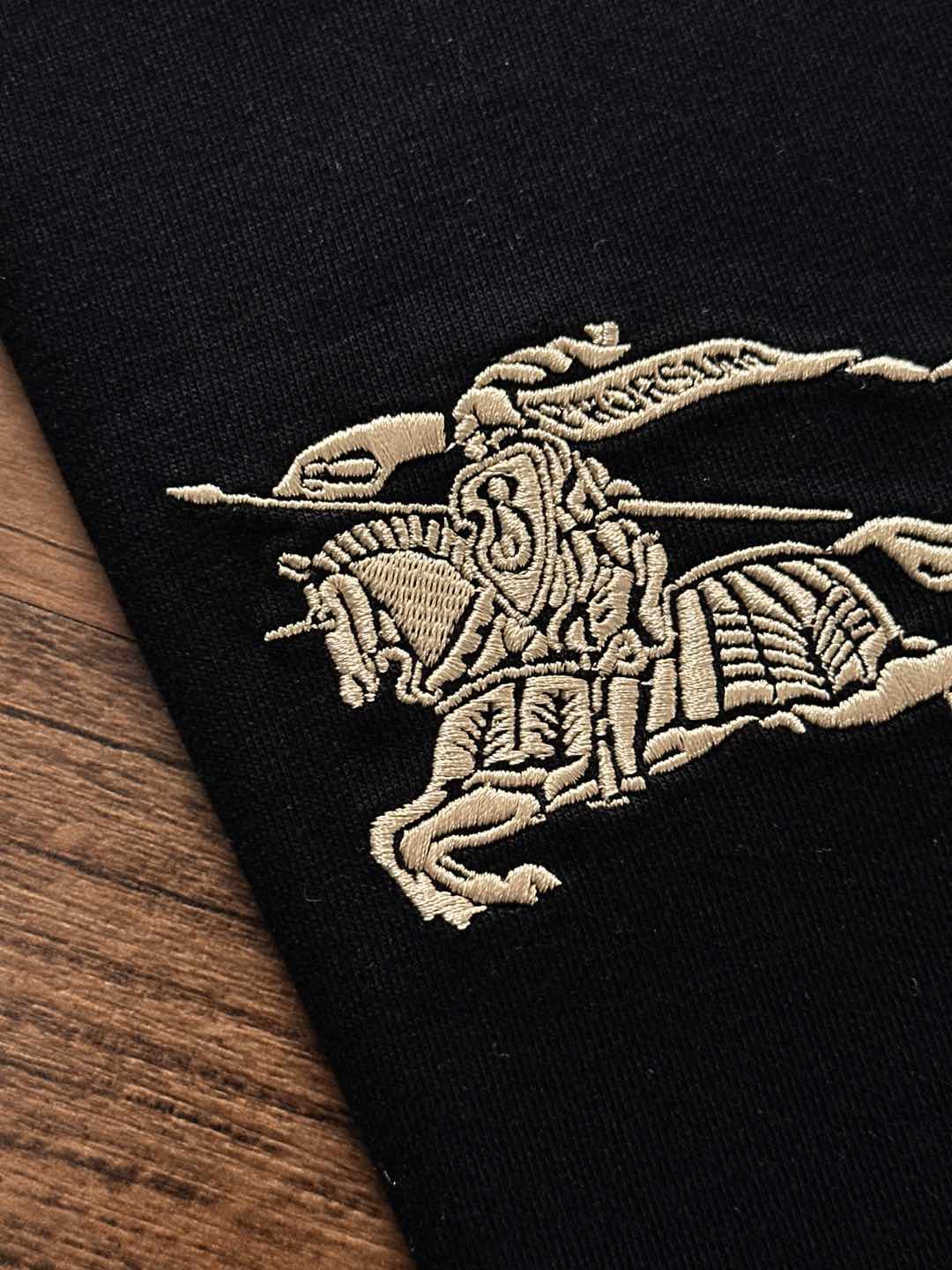 Burberry Basic Clothing S-xl