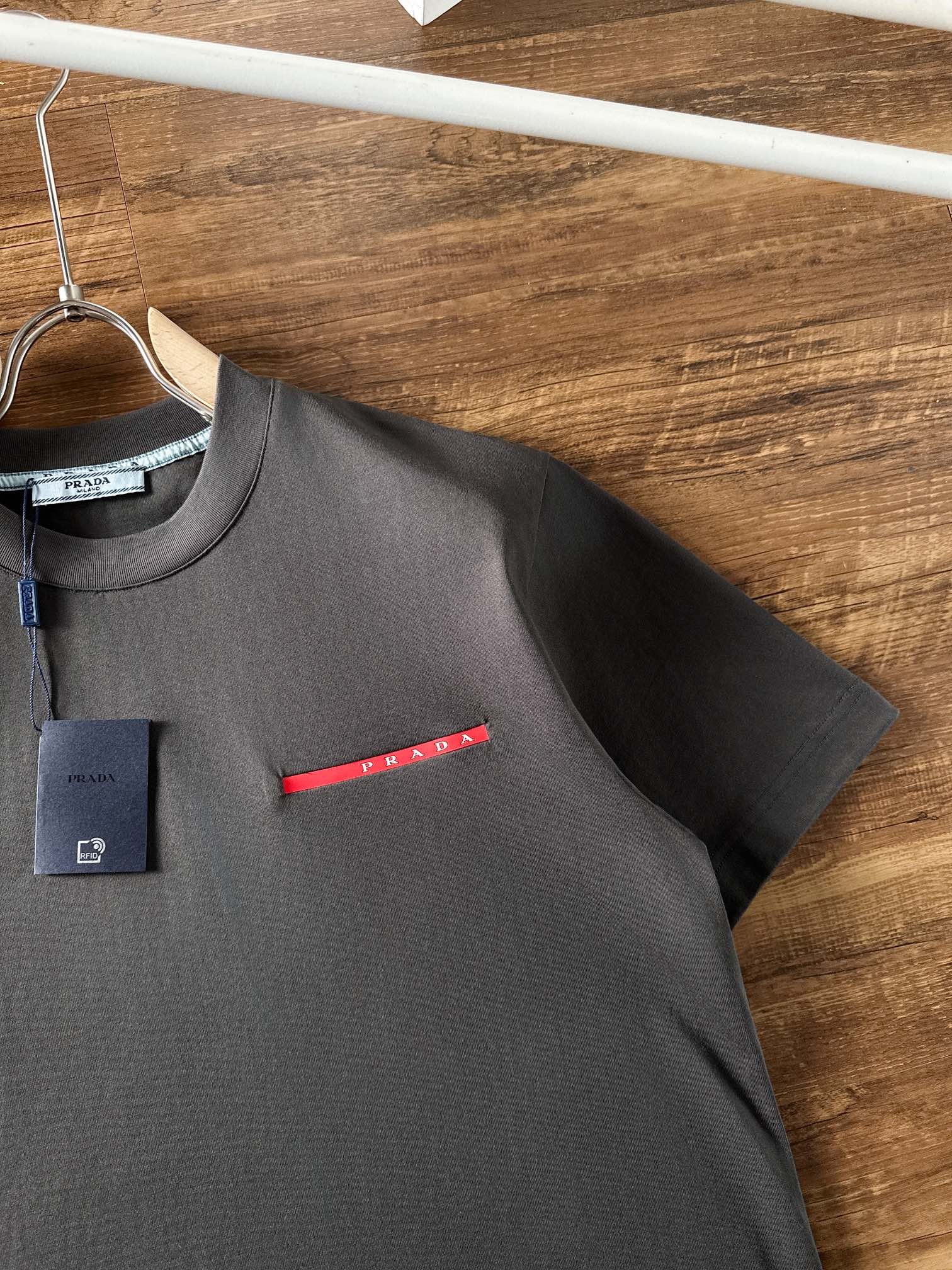 Prada Basic Clothing S-xl