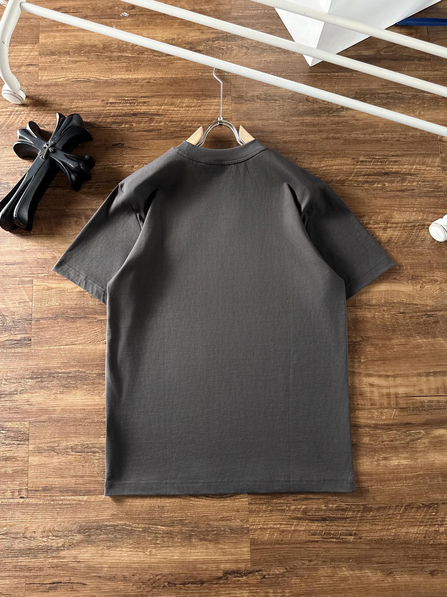 Prada Basic Clothing S-xl