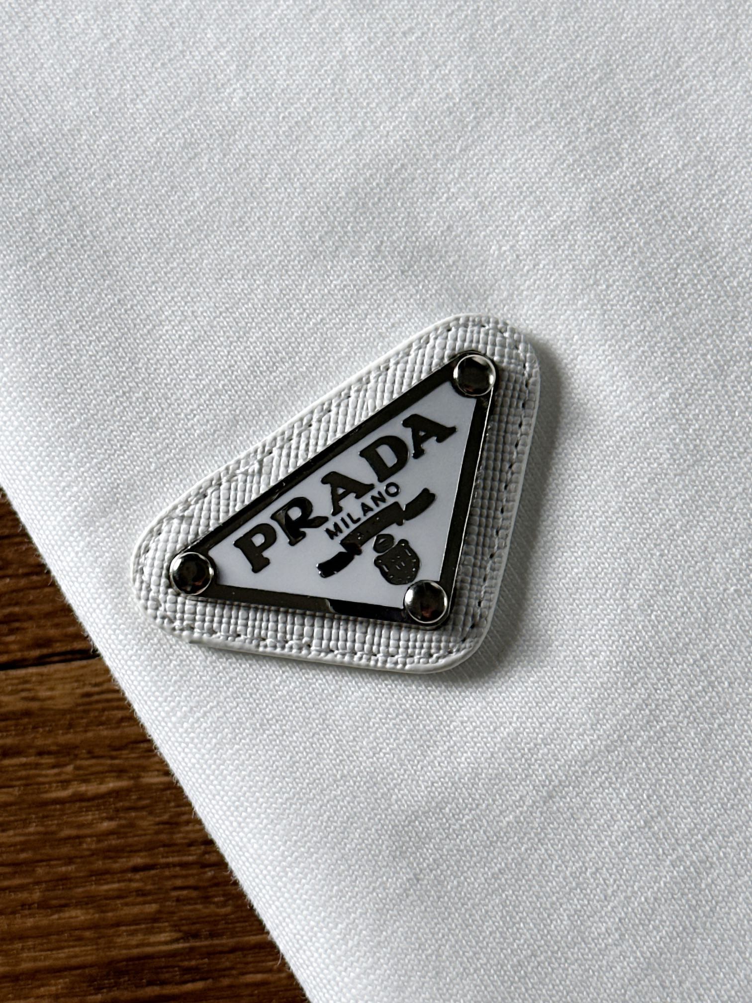 Prada Basic Clothing S-xl