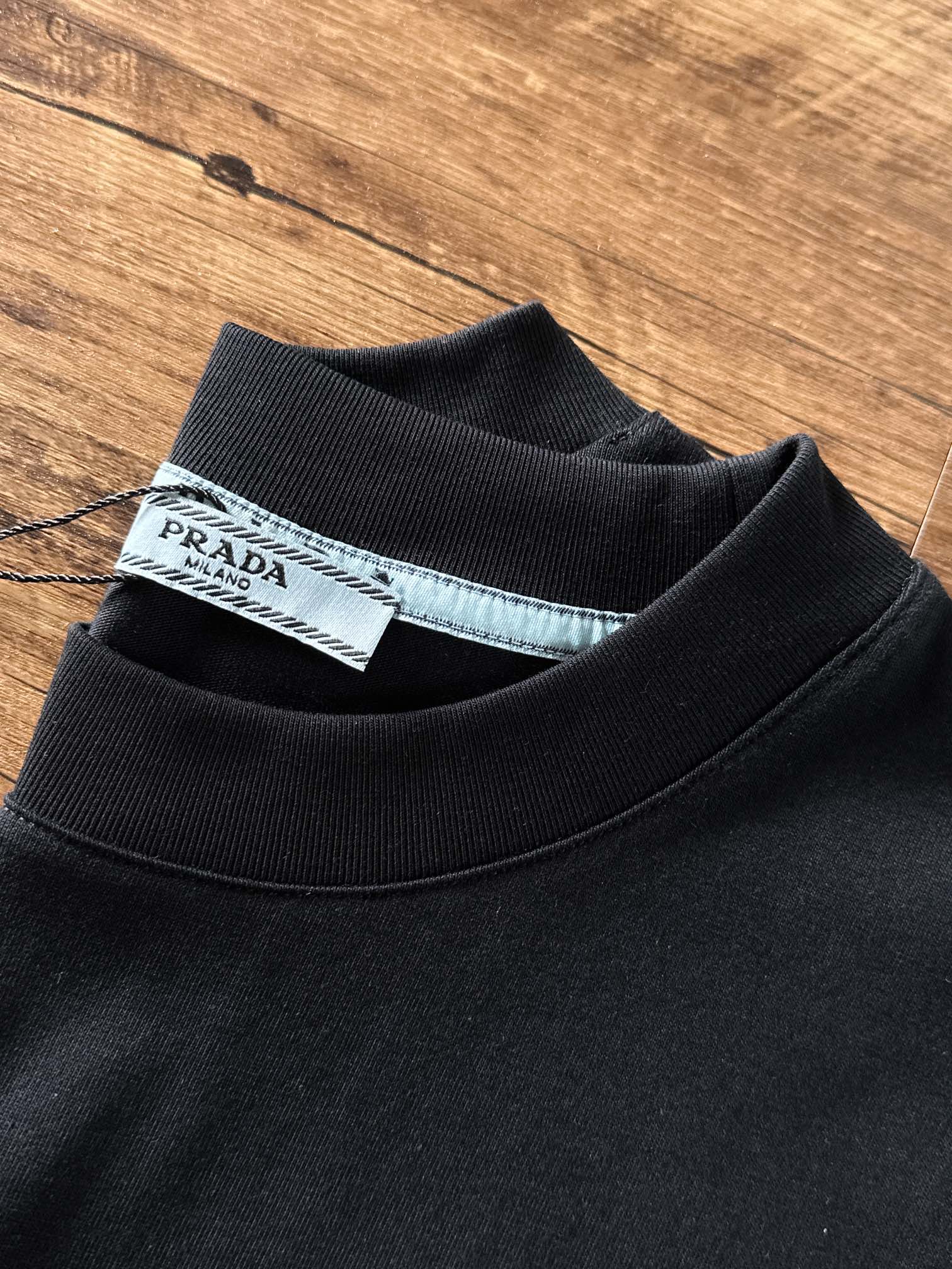 Prada Basic Clothing S-xl