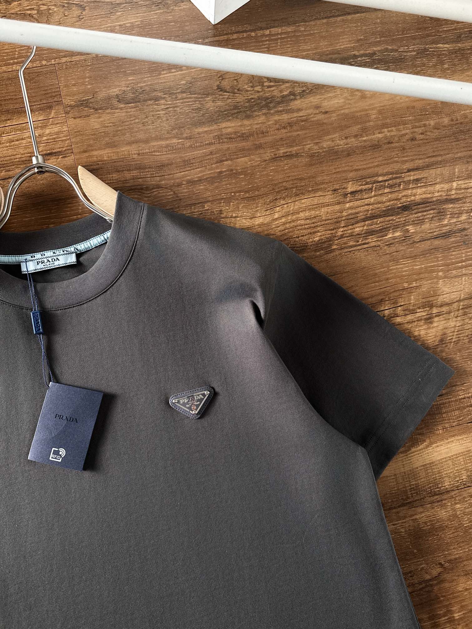 Prada Basic Clothing S-xl