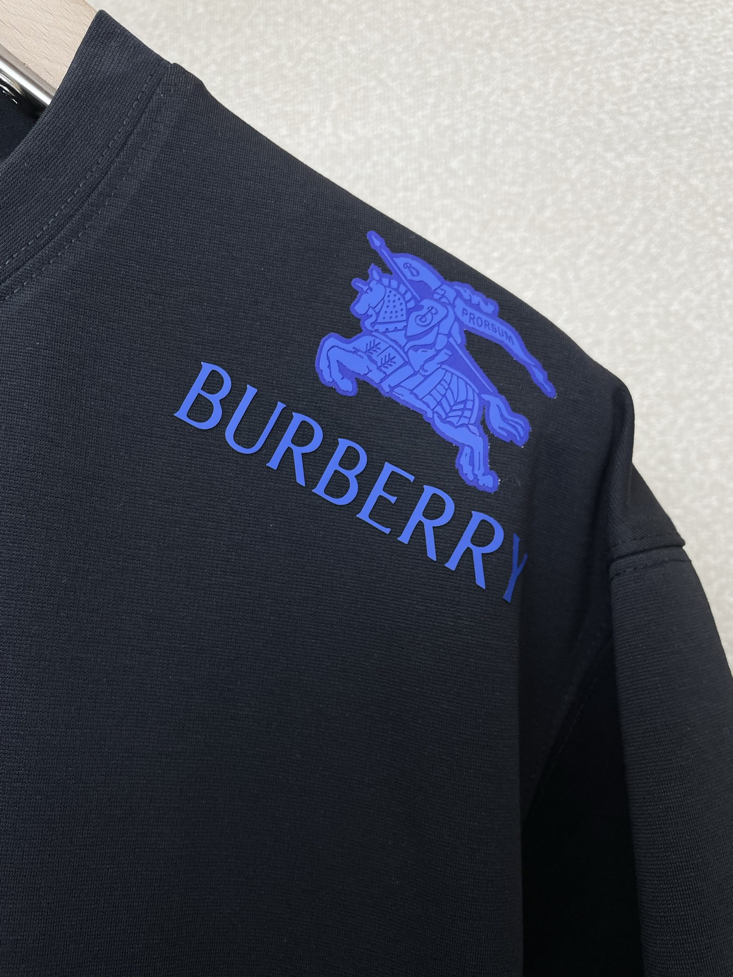 Burberry Male Basic Clothing M-xl