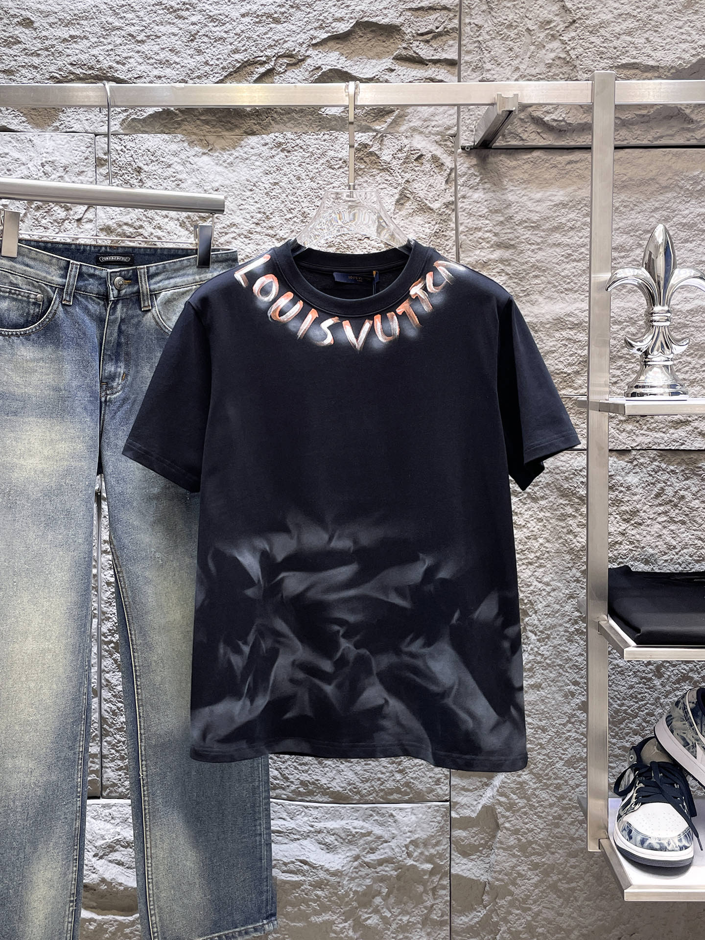 Louis Vuitton Basic Clothing Black S-l-xxl