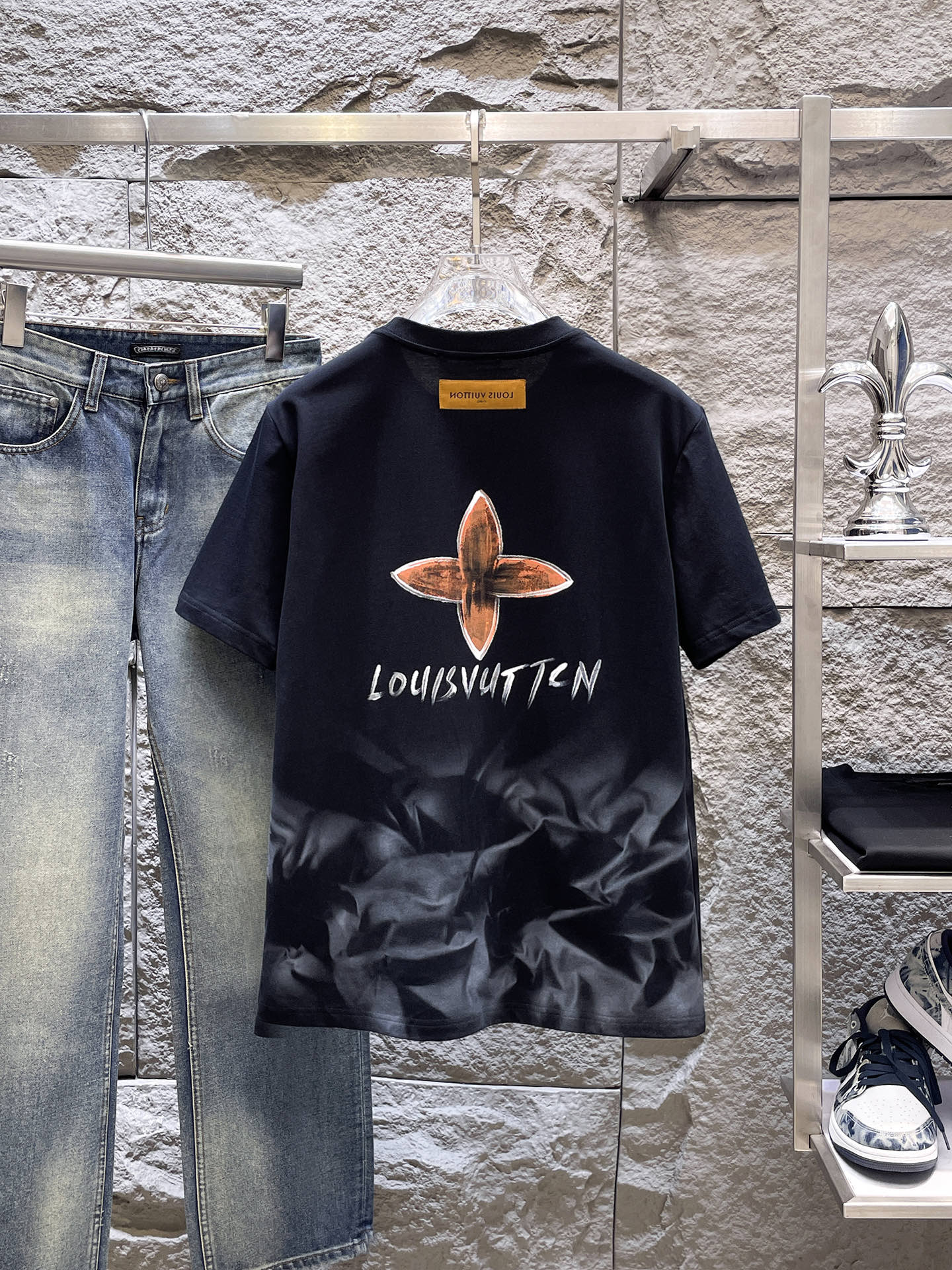 Louis Vuitton Basic Clothing Black S-l-xxl