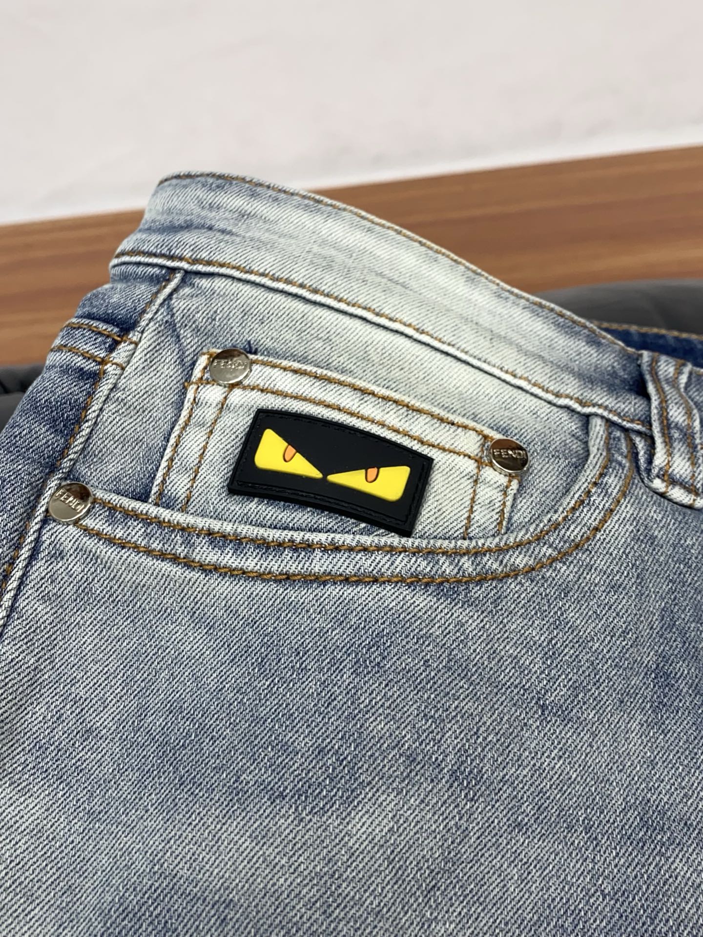 Fendi Jeans Slim Fit S-l