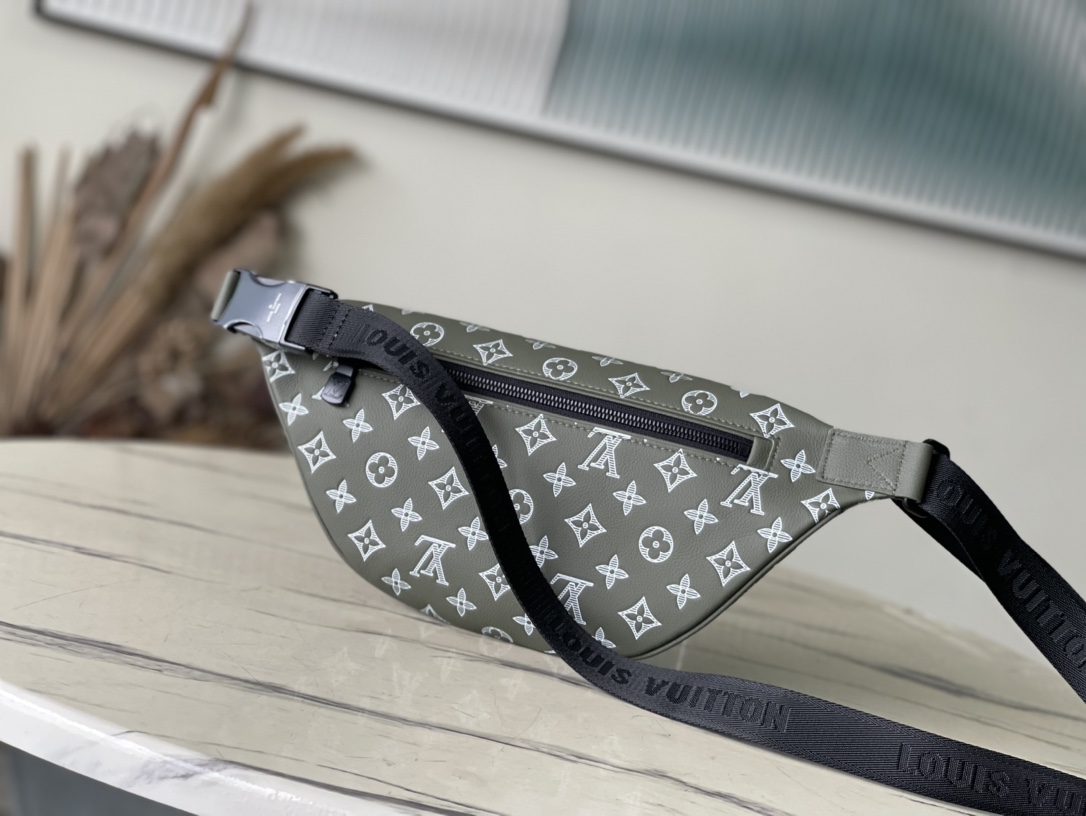 Louis Vuitton Basic Bag Cow Leather M-s