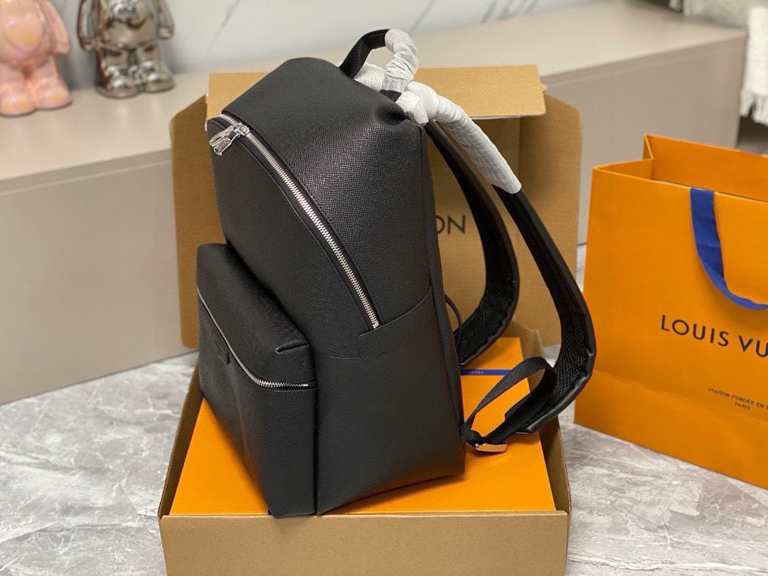 Louis Vuitton Male Backpack Black 20cm-m-l-s