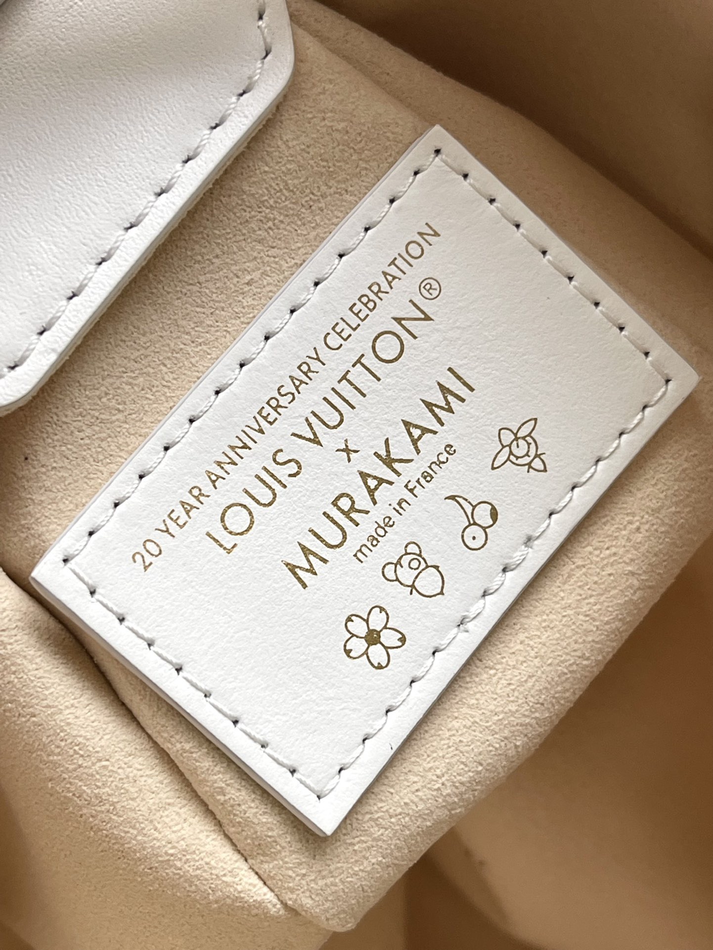 Louis Vuitton Basic Bag Cow Leather M-l-s