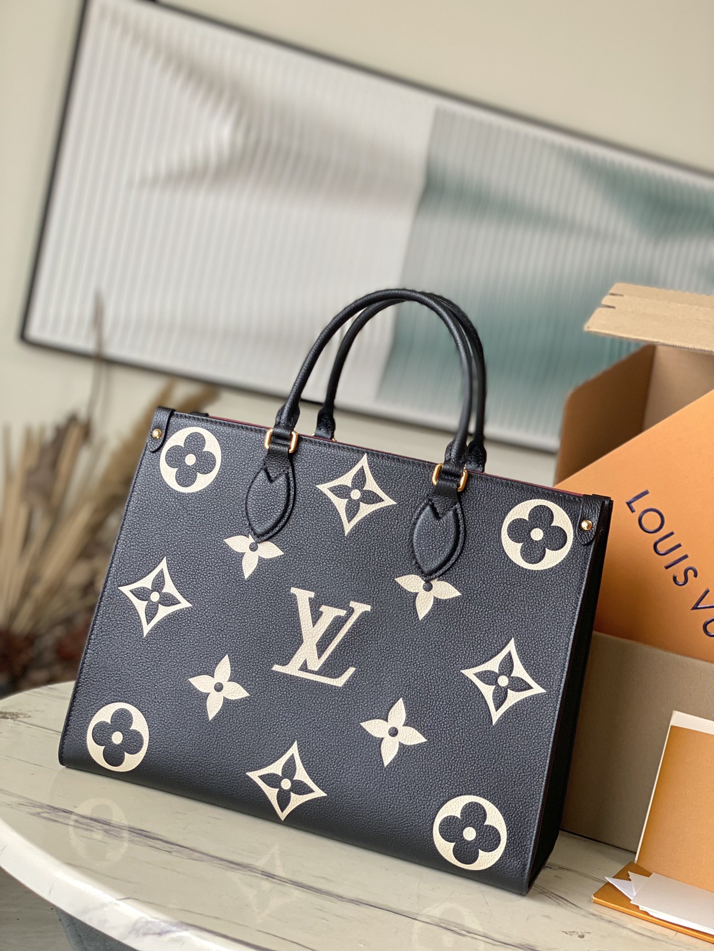 Louis Vuitton Basic Bag M