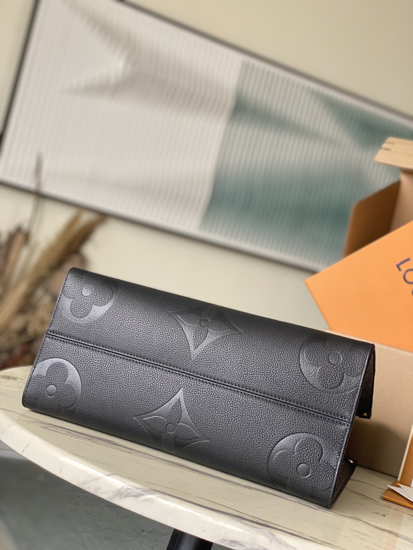 Louis Vuitton Basic Bag M