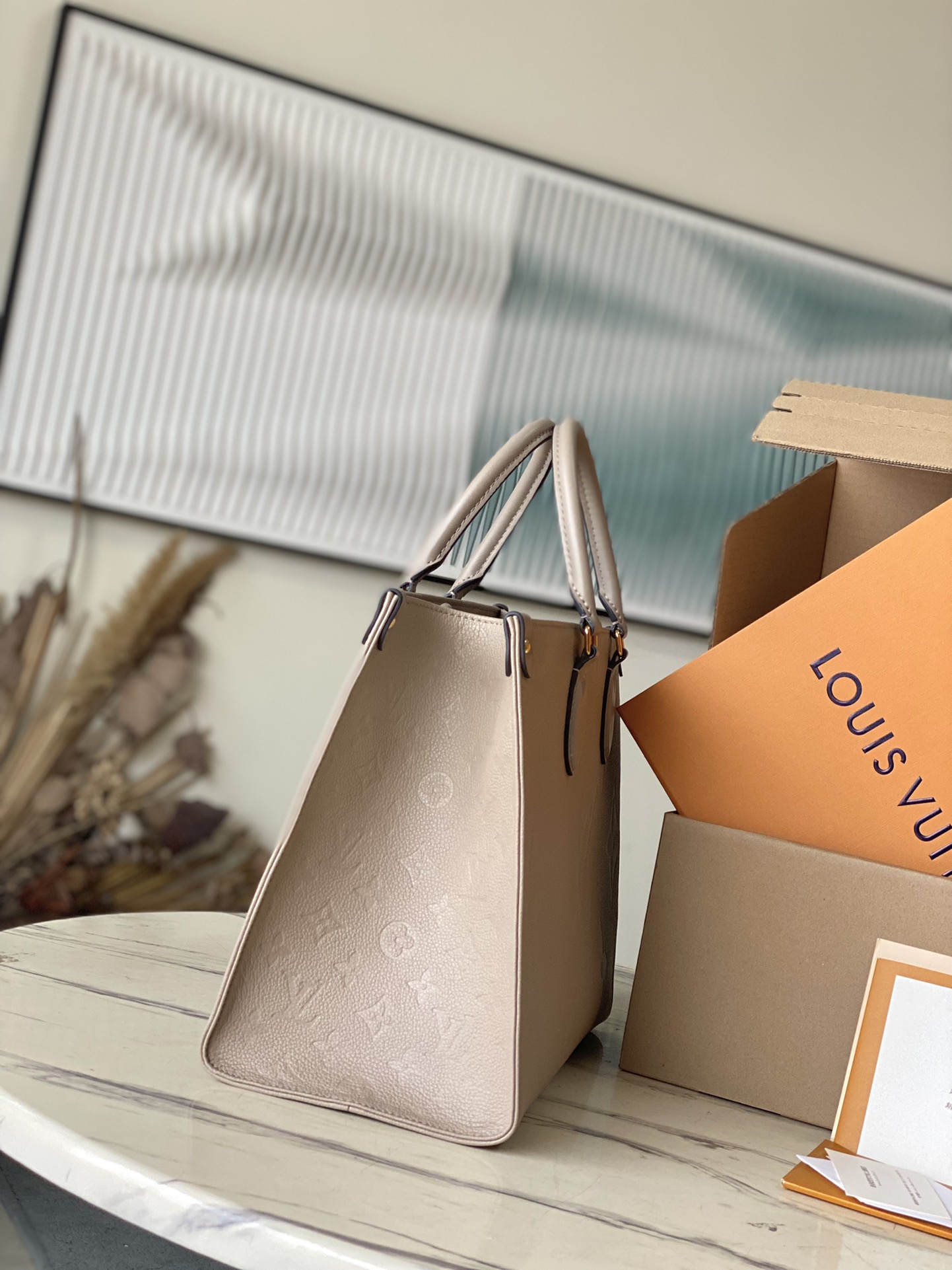 Louis Vuitton Basic Bag M