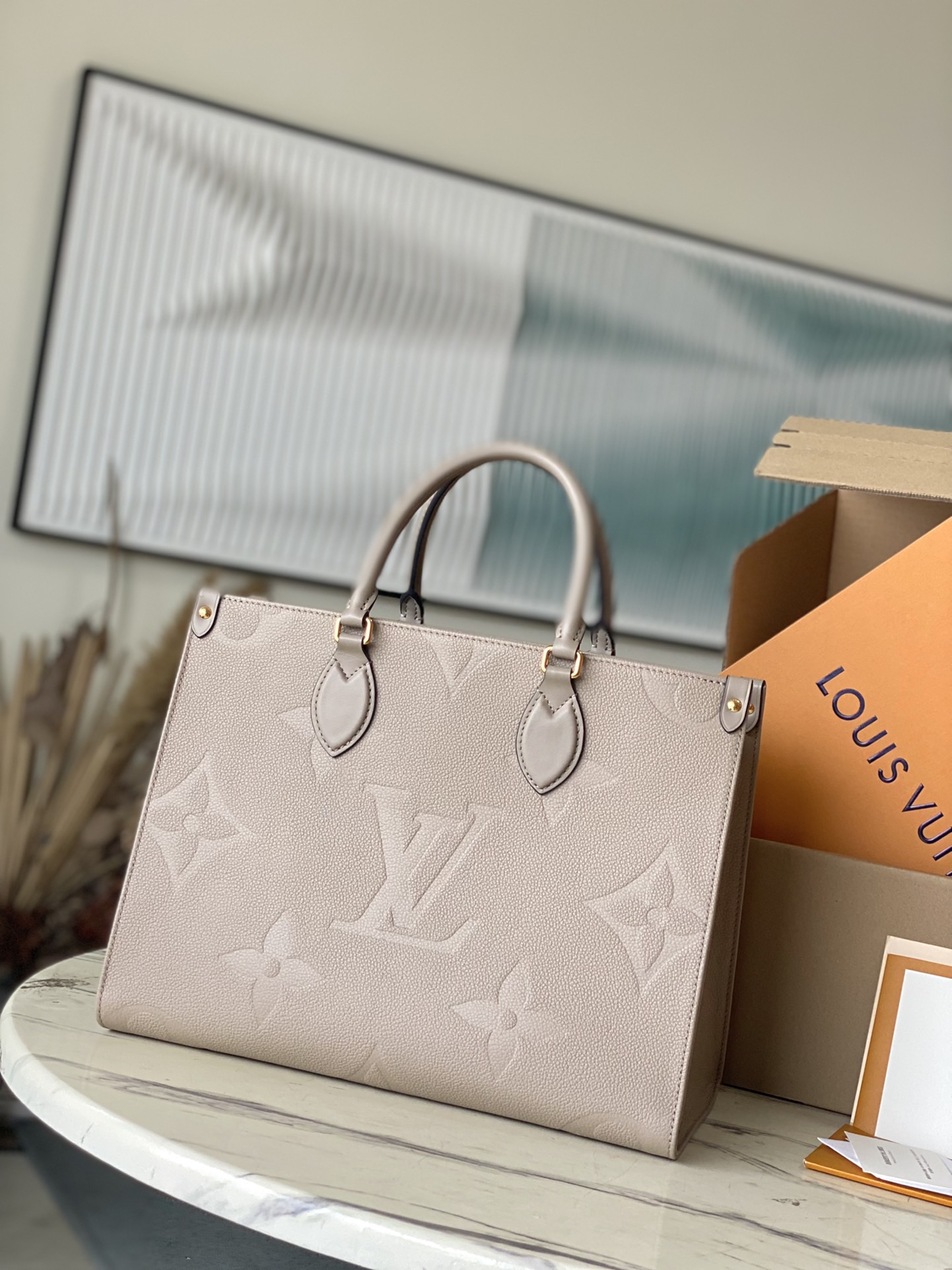 Louis Vuitton Basic Bag M