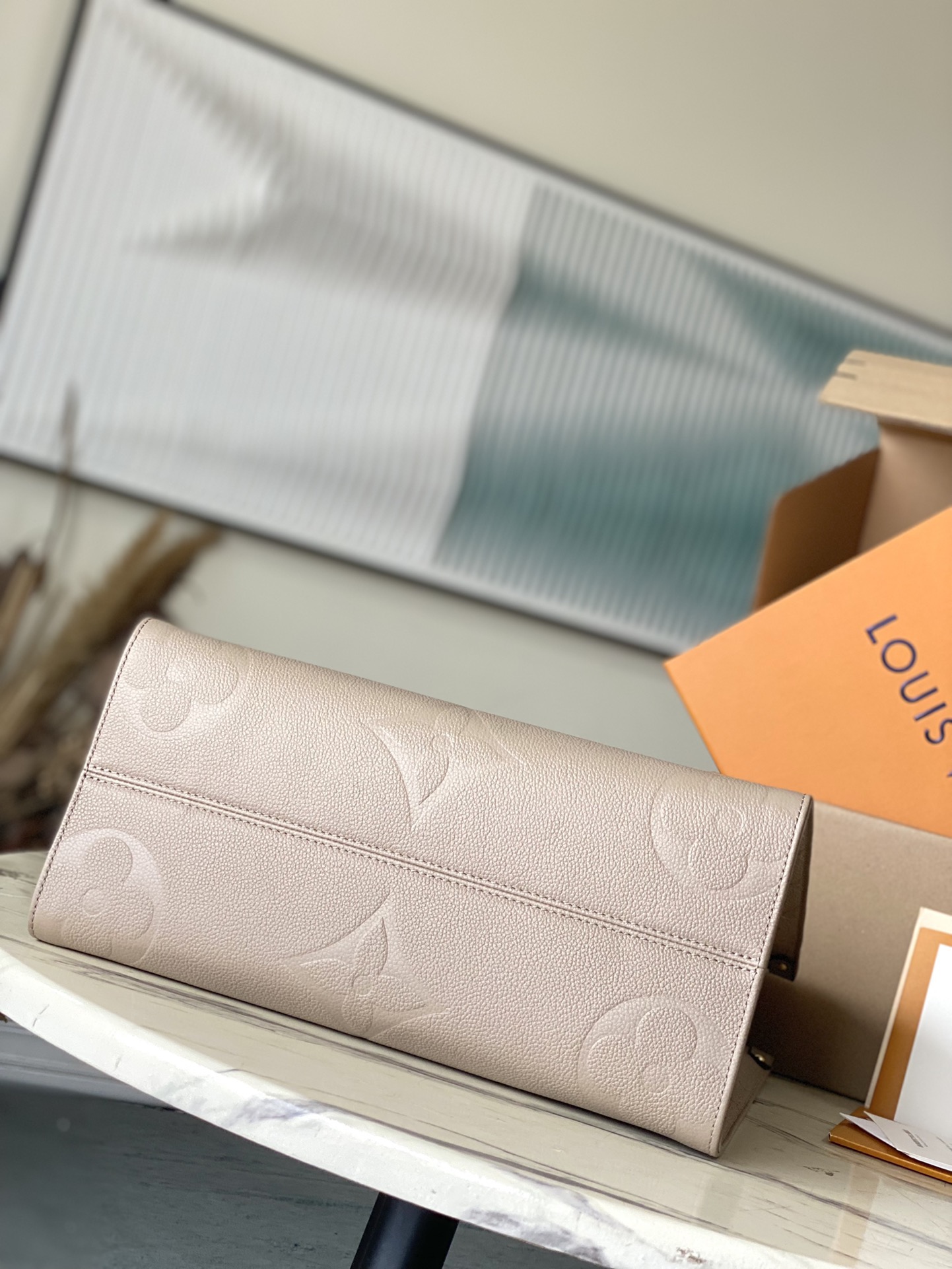 Louis Vuitton Basic Bag M