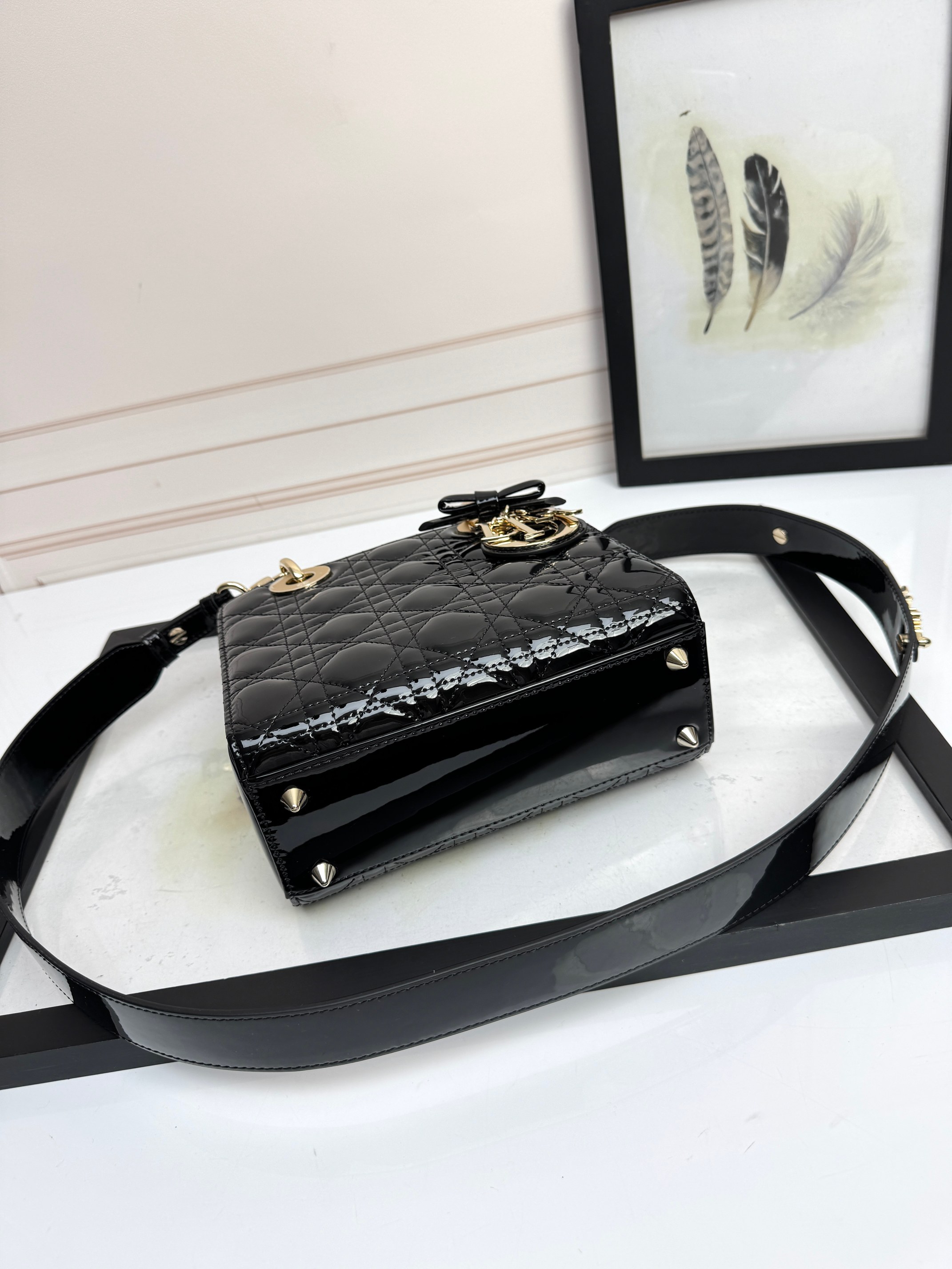 Dior Basic Bag Cow Leather Black M