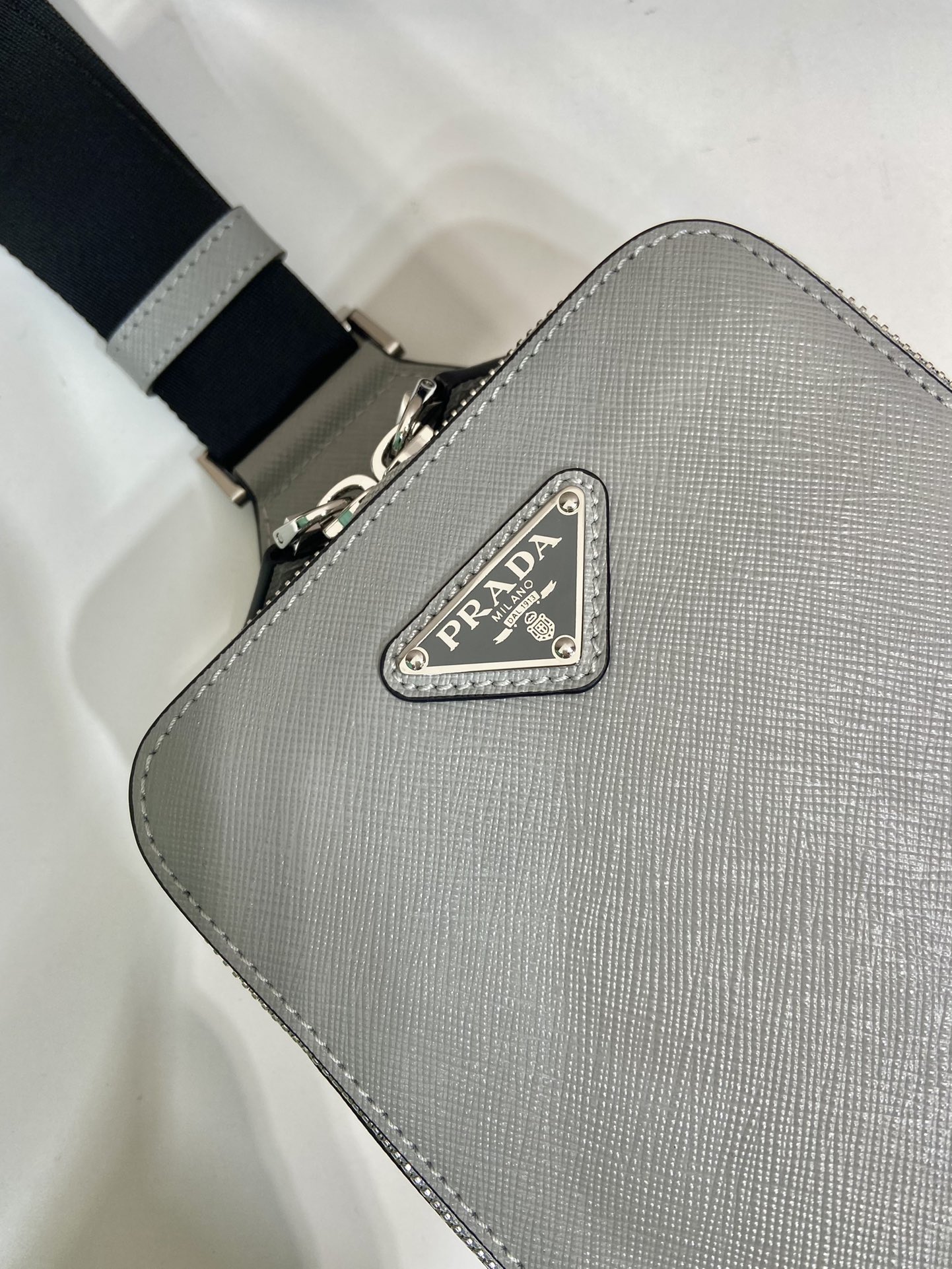Prada Basic Bag Cow Leather M