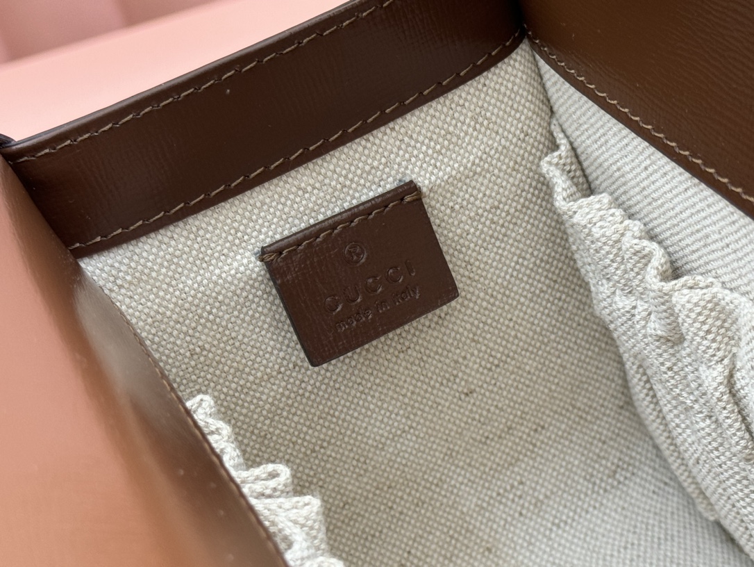 Gucci Basic Bag 11cm-s