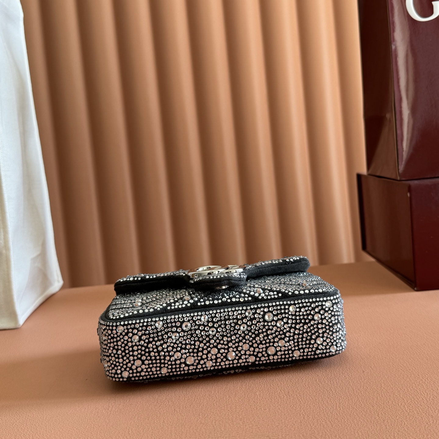 Gucci Basic Bag Gold M