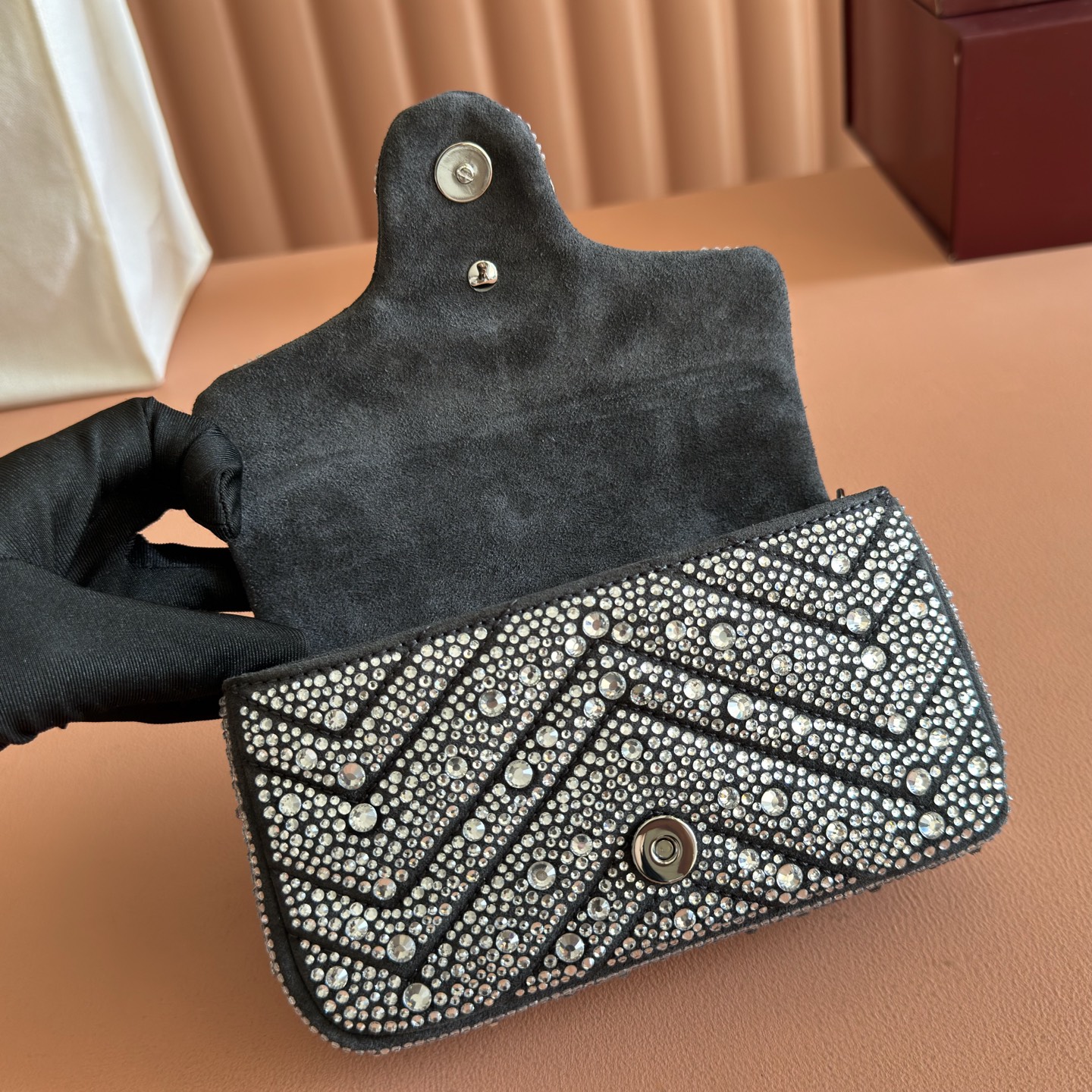 Gucci Basic Bag Gold M