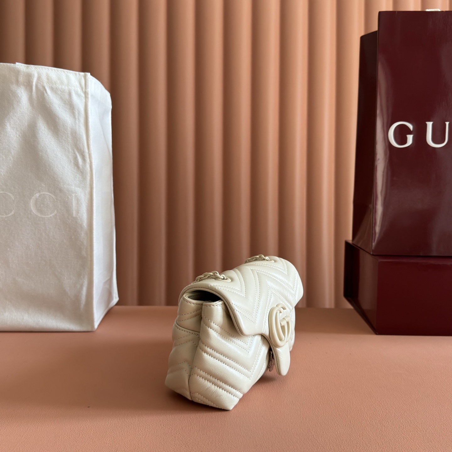 Gucci Shoulder Bag Cow Leather White M