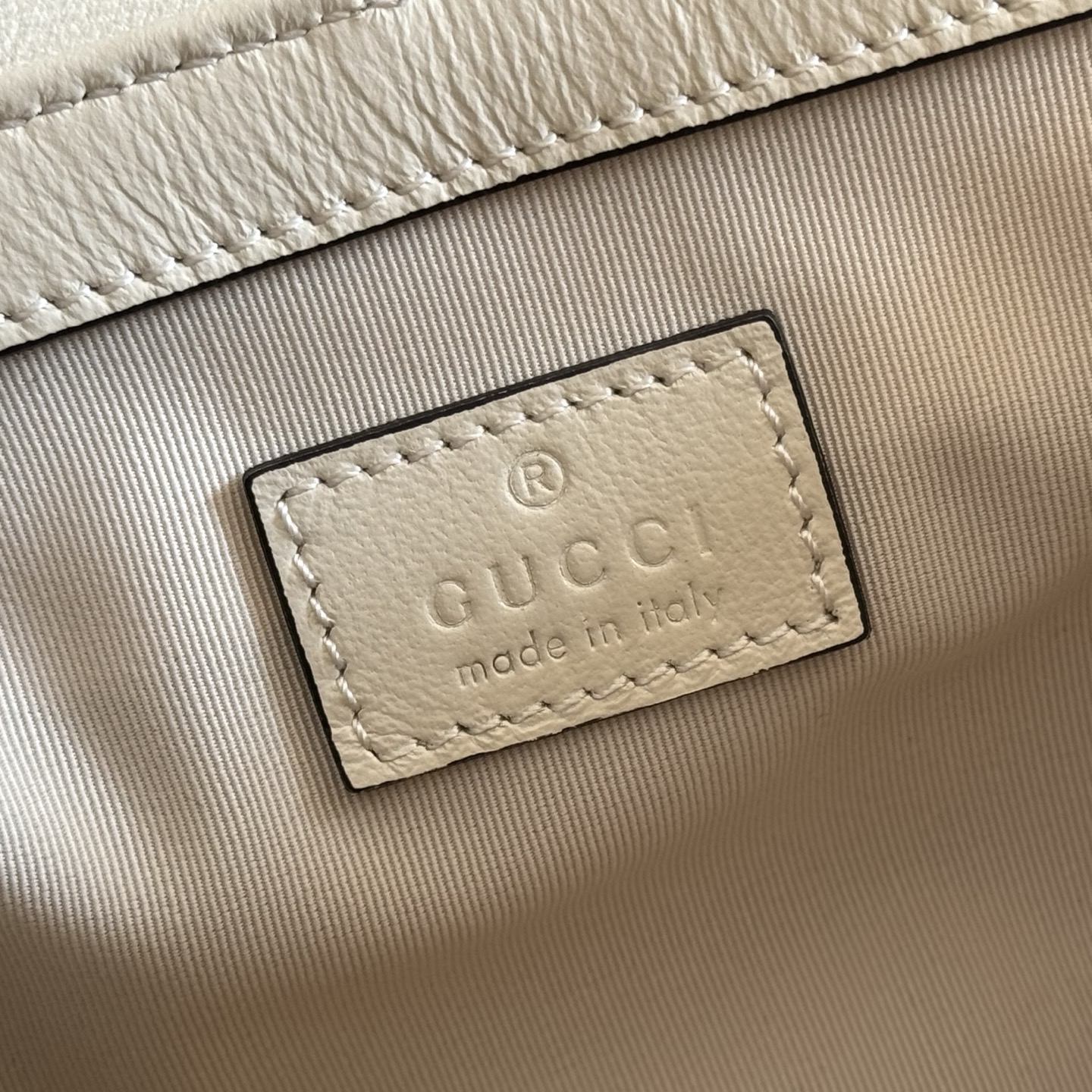 Gucci Shoulder Bag Cow Leather White M