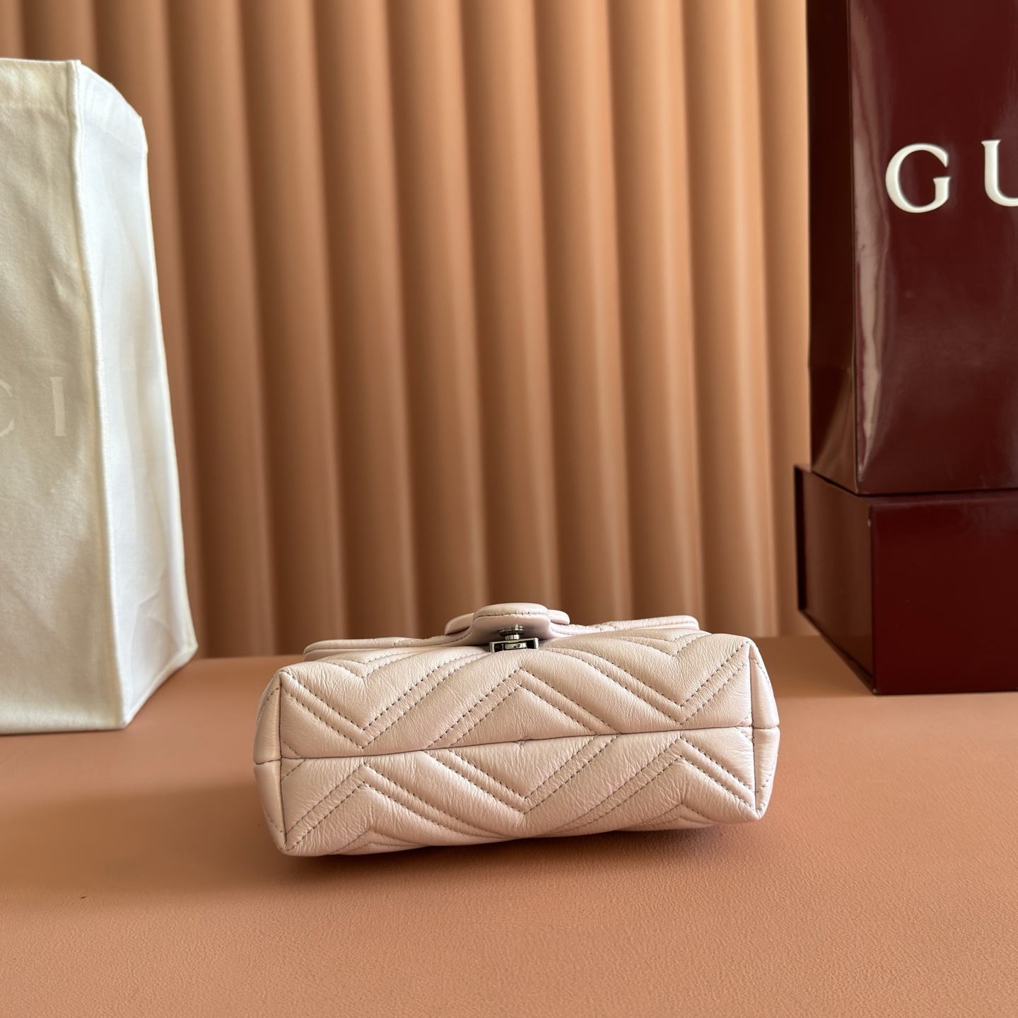 Gucci Shoulder Bag Cow Leather Pink M