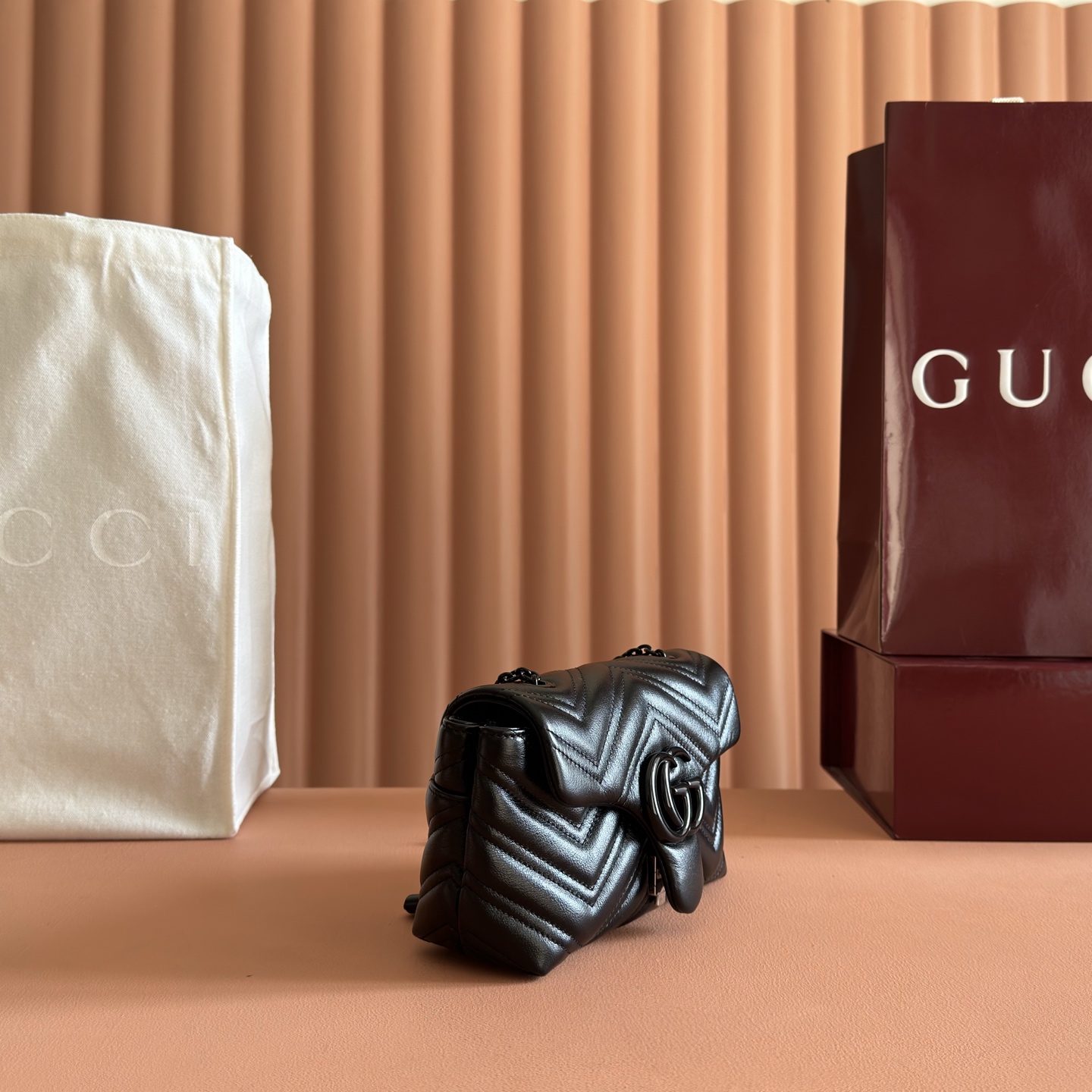 Gucci Shoulder Bag Cow Leather Black M