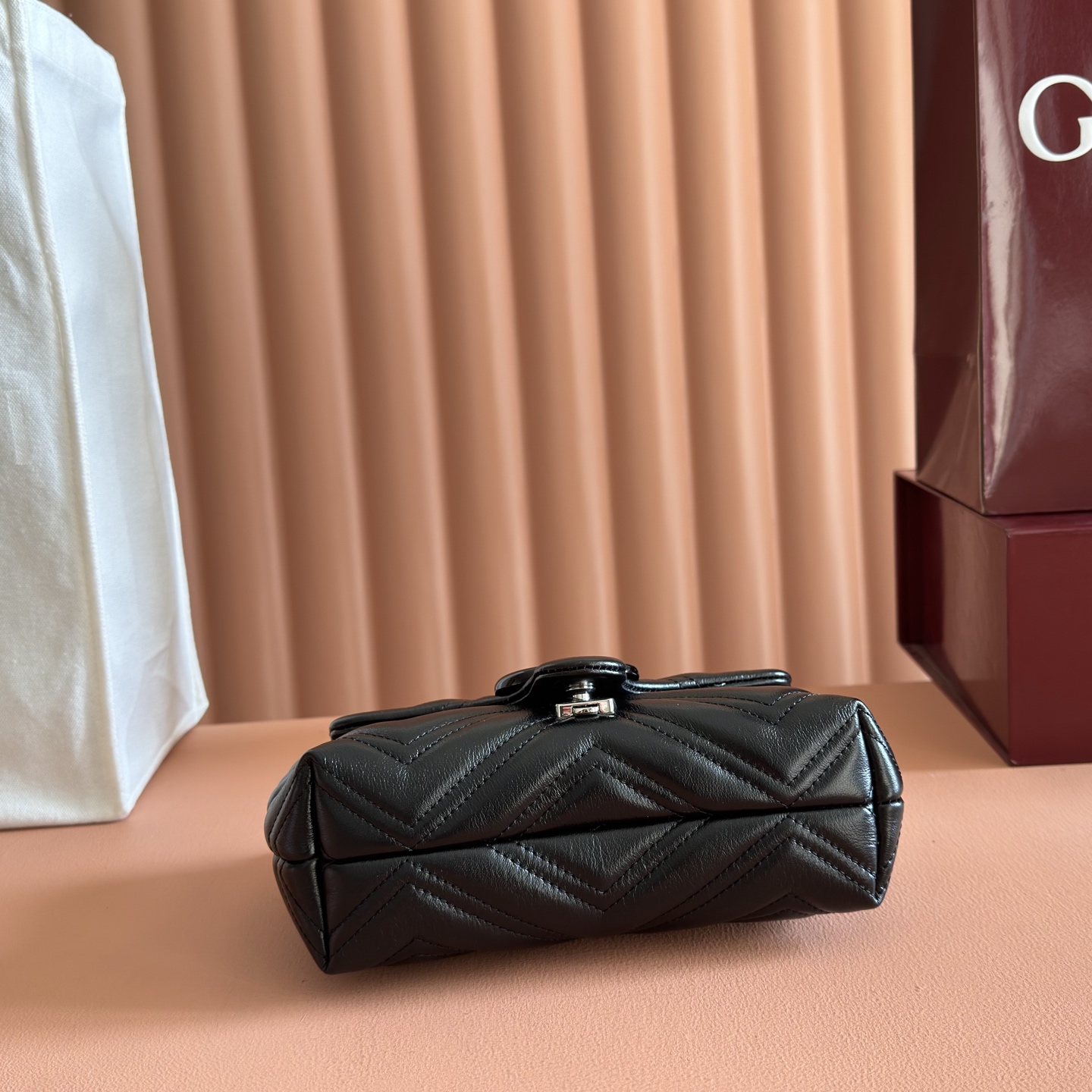 Gucci Shoulder Bag Cow Leather Black M