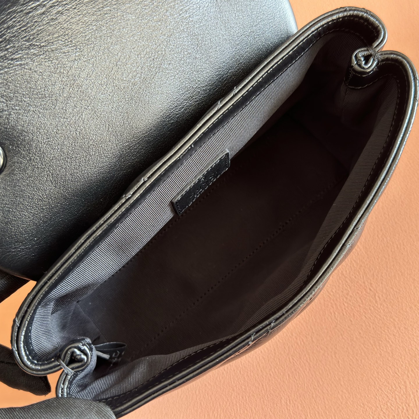 Gucci Shoulder Bag Cow Leather Black M